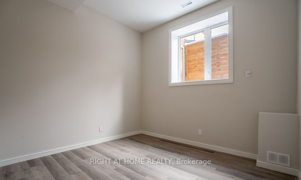 3515 St Clair Avenue E Bsmt, Toronto, ON M1K 1L4 photo 5