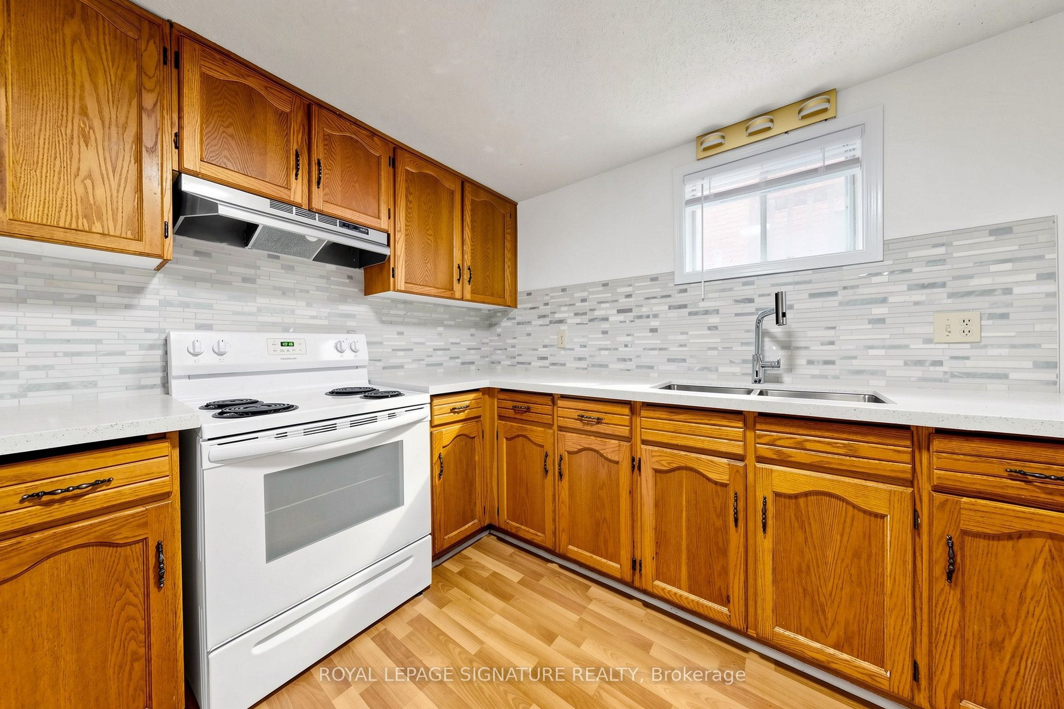 156 Centennial Road Basement, Toronto, ON M1C 1Z5 photo 4