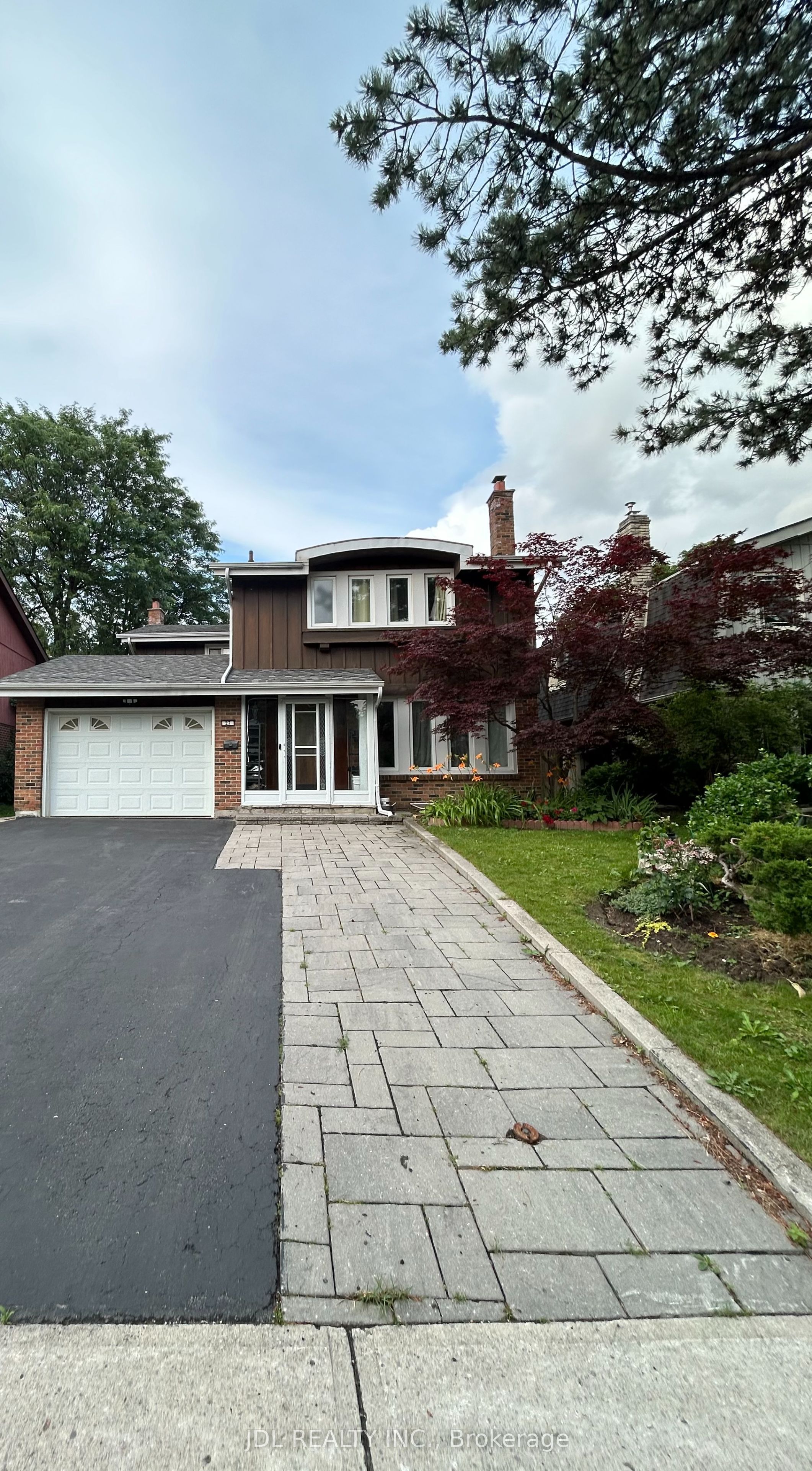 27 Macklingate Ct Court Three-Bedroom Bsmt, Toronto, ON M1V 1A2