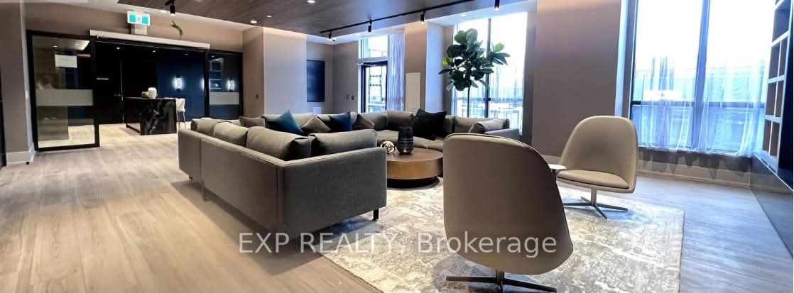286 Main Street 703, Toronto, ON M4C 0B3 photo 3