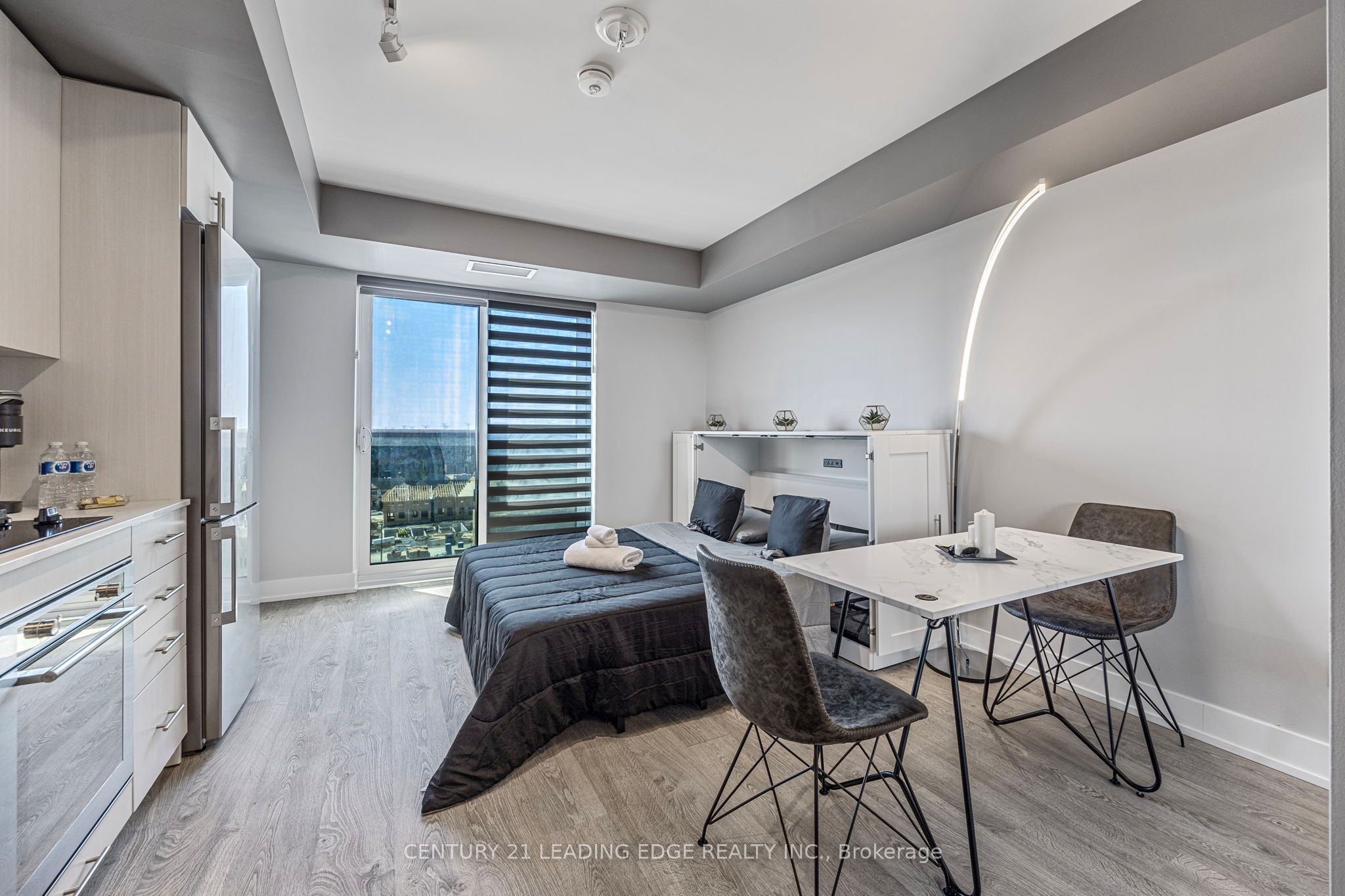2550 SIMCOE Street N 819, Oshawa, ON L1L 0R5
