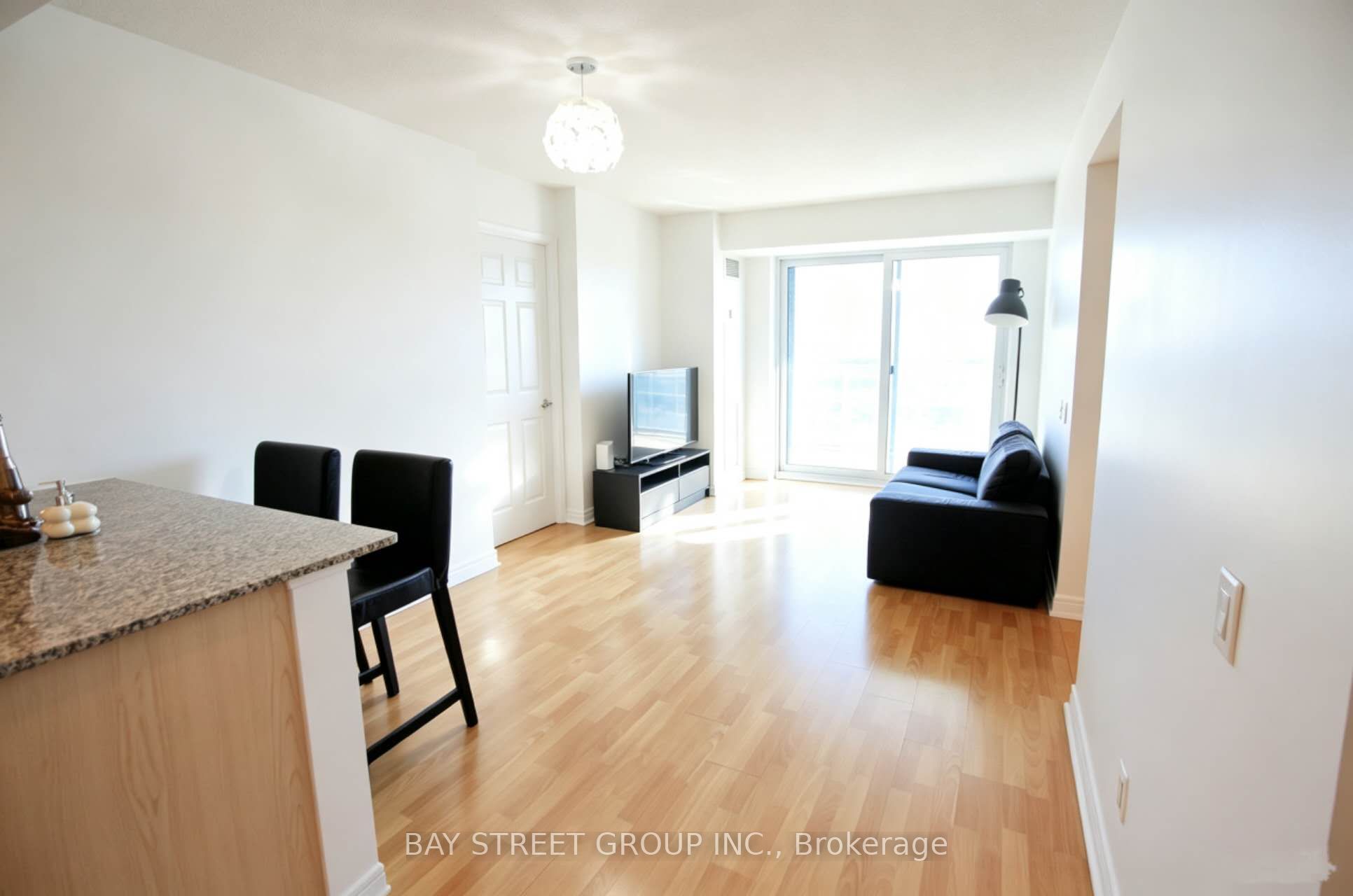 83 Borough Drive 1814, Toronto, ON M1P 5E4 photo 4