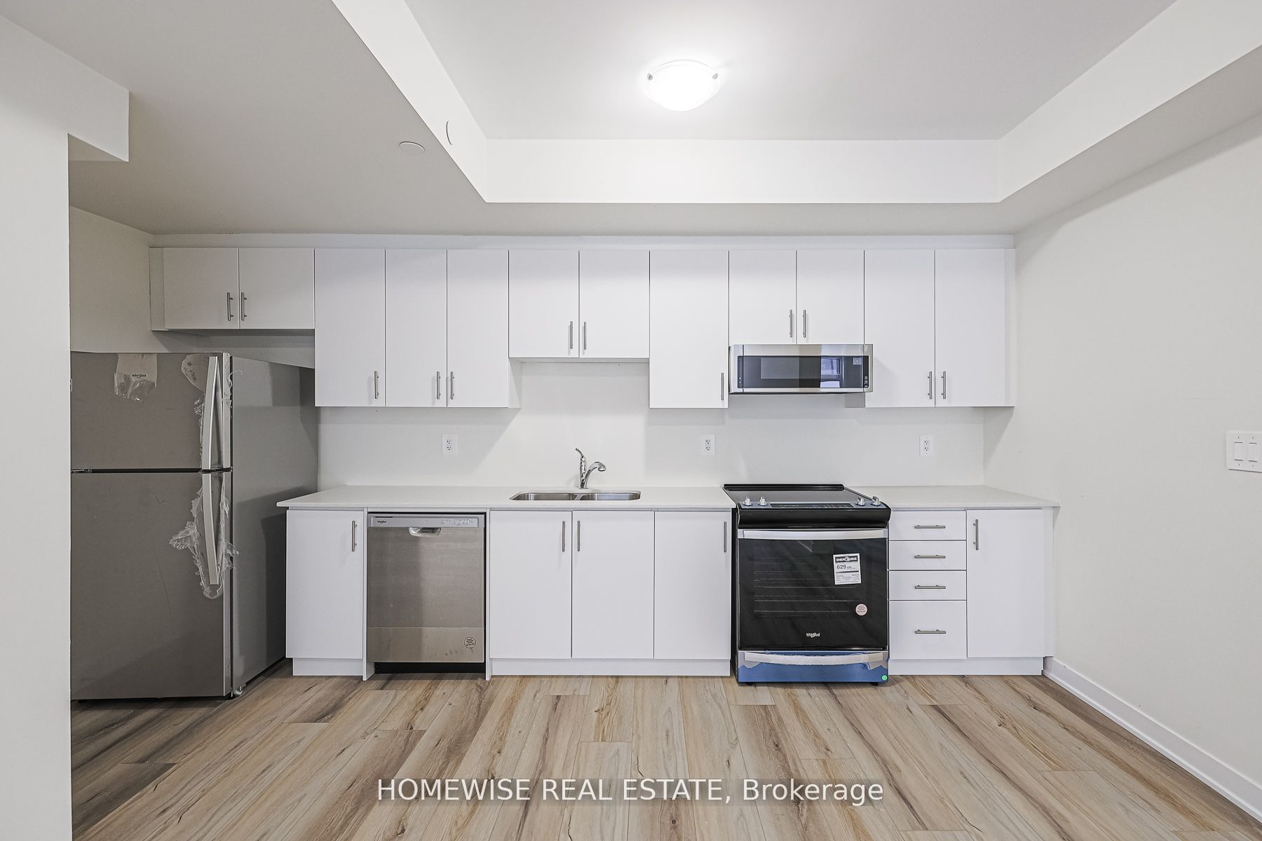 755 Omega Drive 203, Pickering, ON L1V 0H1 photo 5