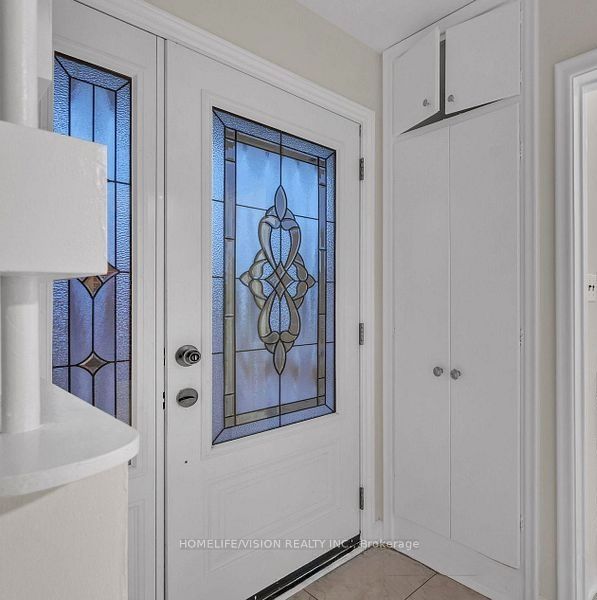 94 Waringstown Drive Main, Toronto, ON M1R 4H4 photo 3