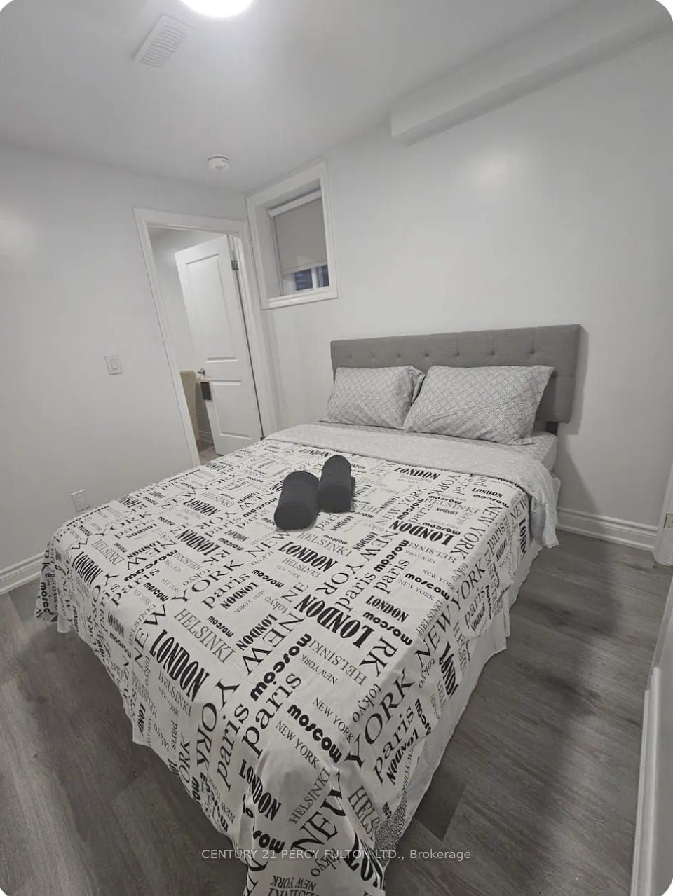 54 Baycliffe Drive 1, Whitby, ON L1P 0B2 photo 3