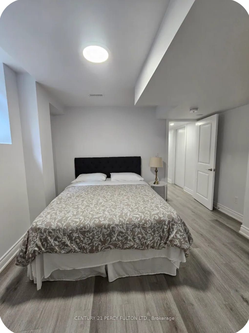 54 Baycliffe Drive 2, Whitby, ON L1P 0B2 photo 5
