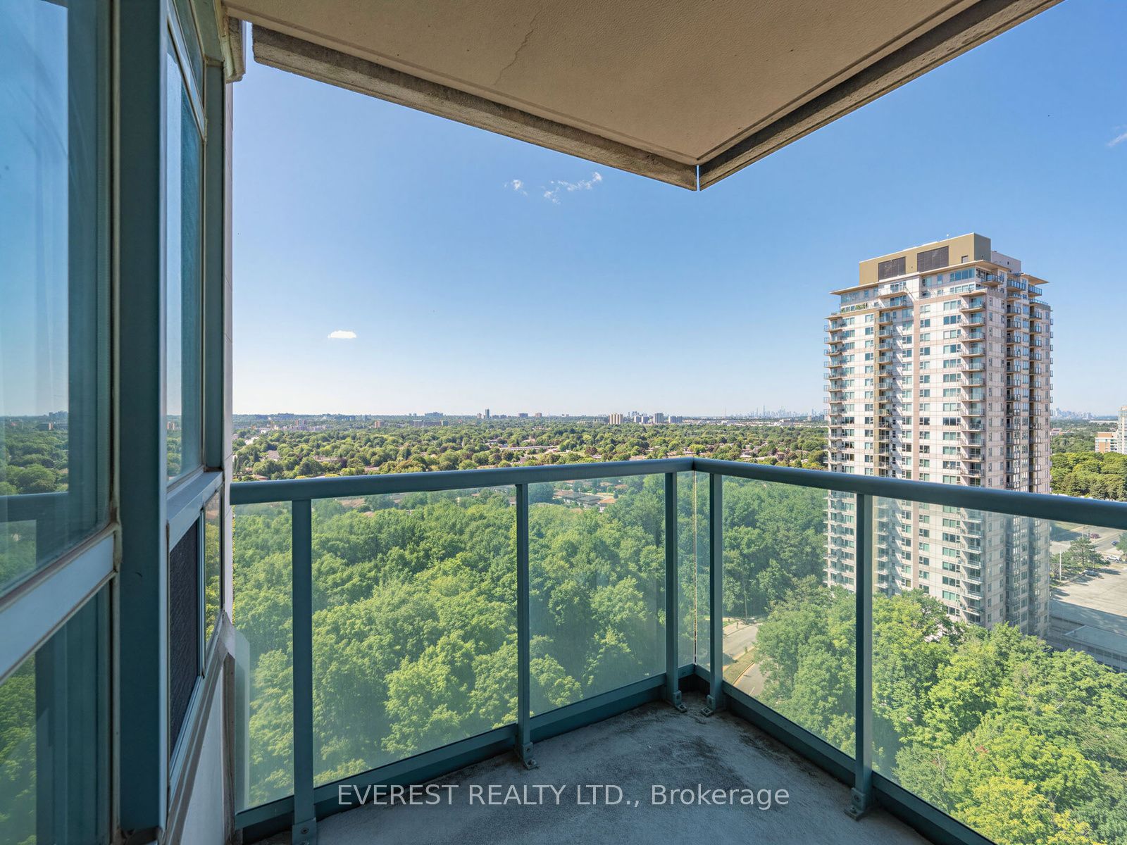 61 Town Centre Court 2103, Toronto, ON M1P 5C5 photo 3