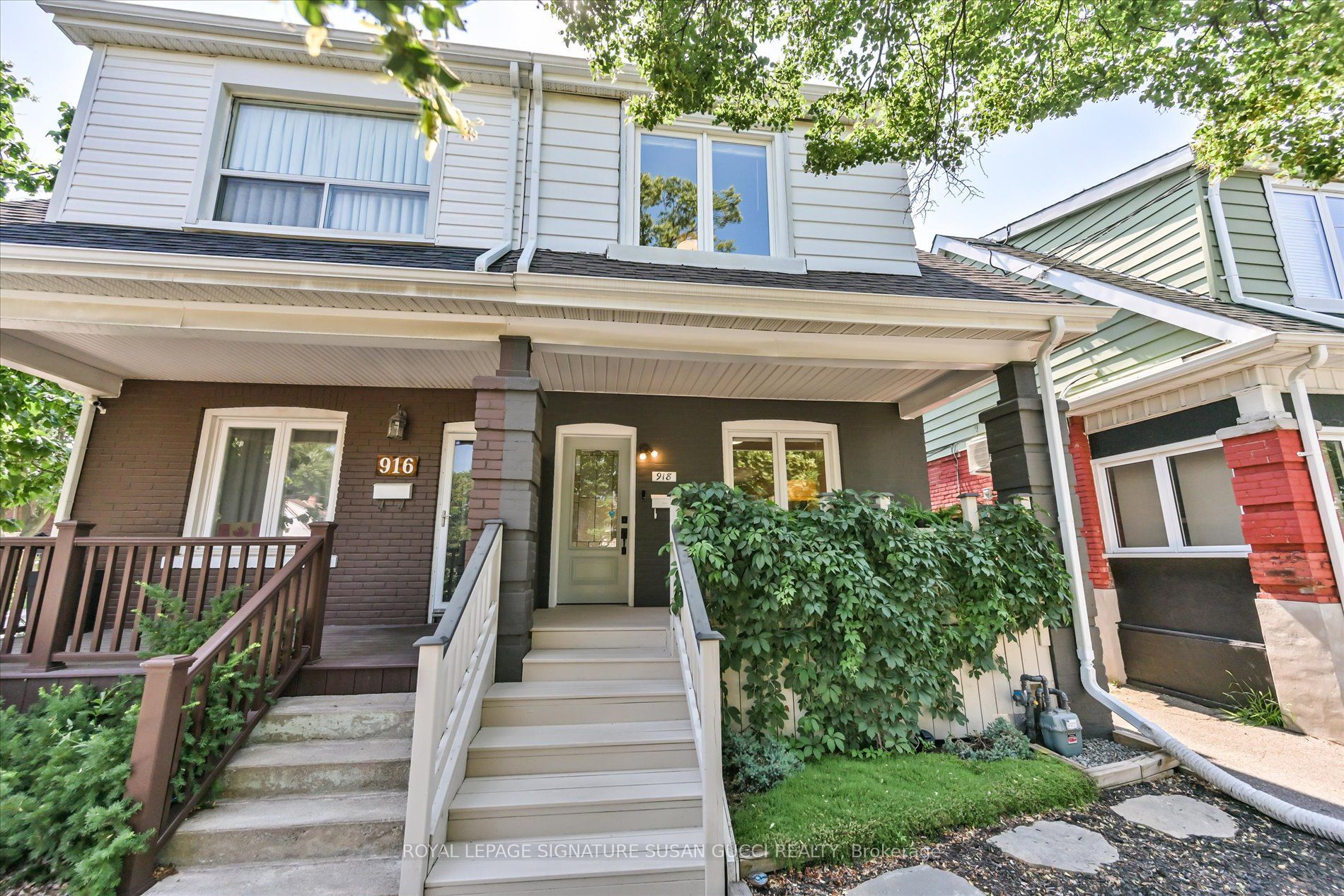 918 Greenwood Avenue, Toronto, ON M4J 4C1 photo 3