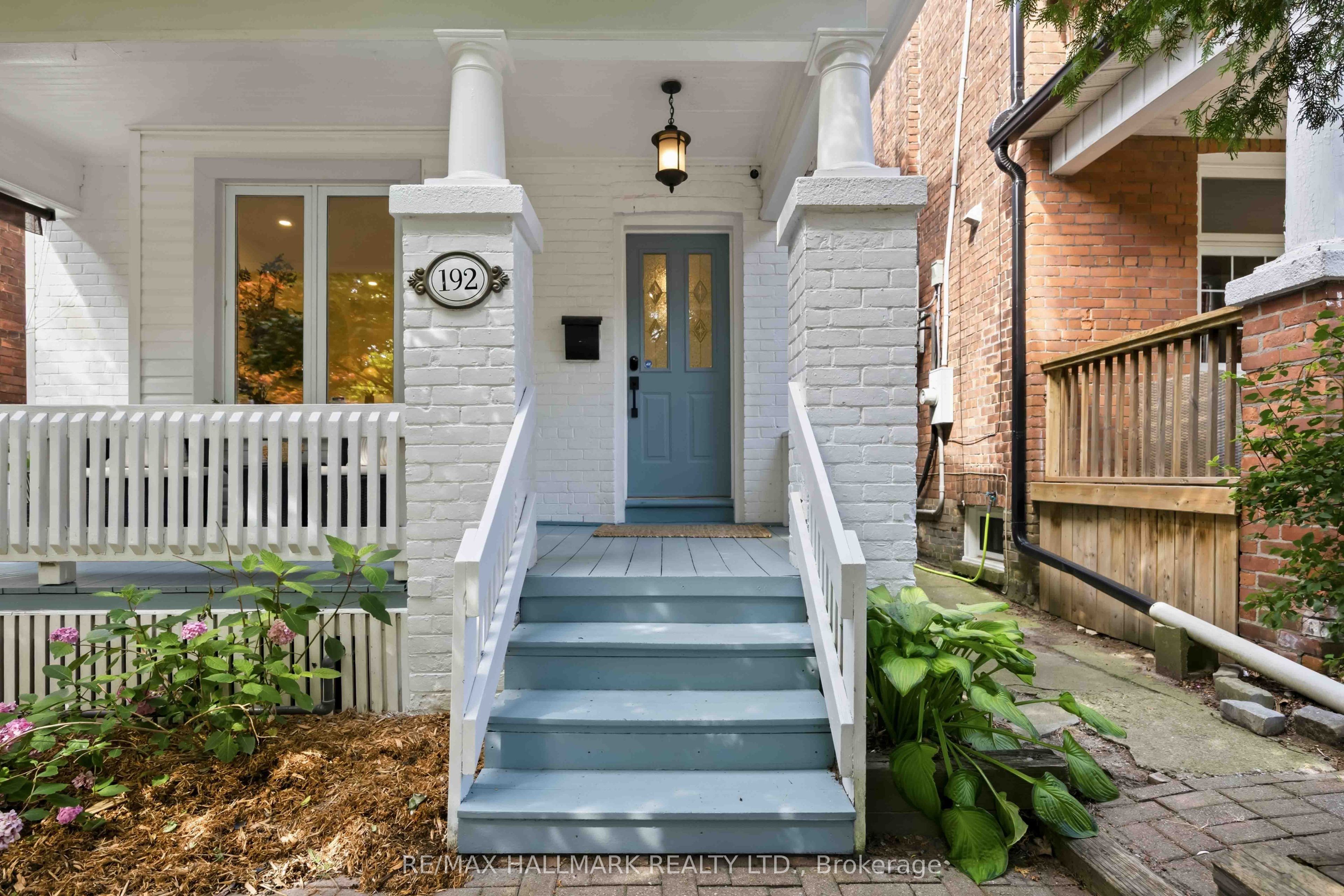 192 Wineva Avenue, Toronto, ON M4E 2T4 photo 2