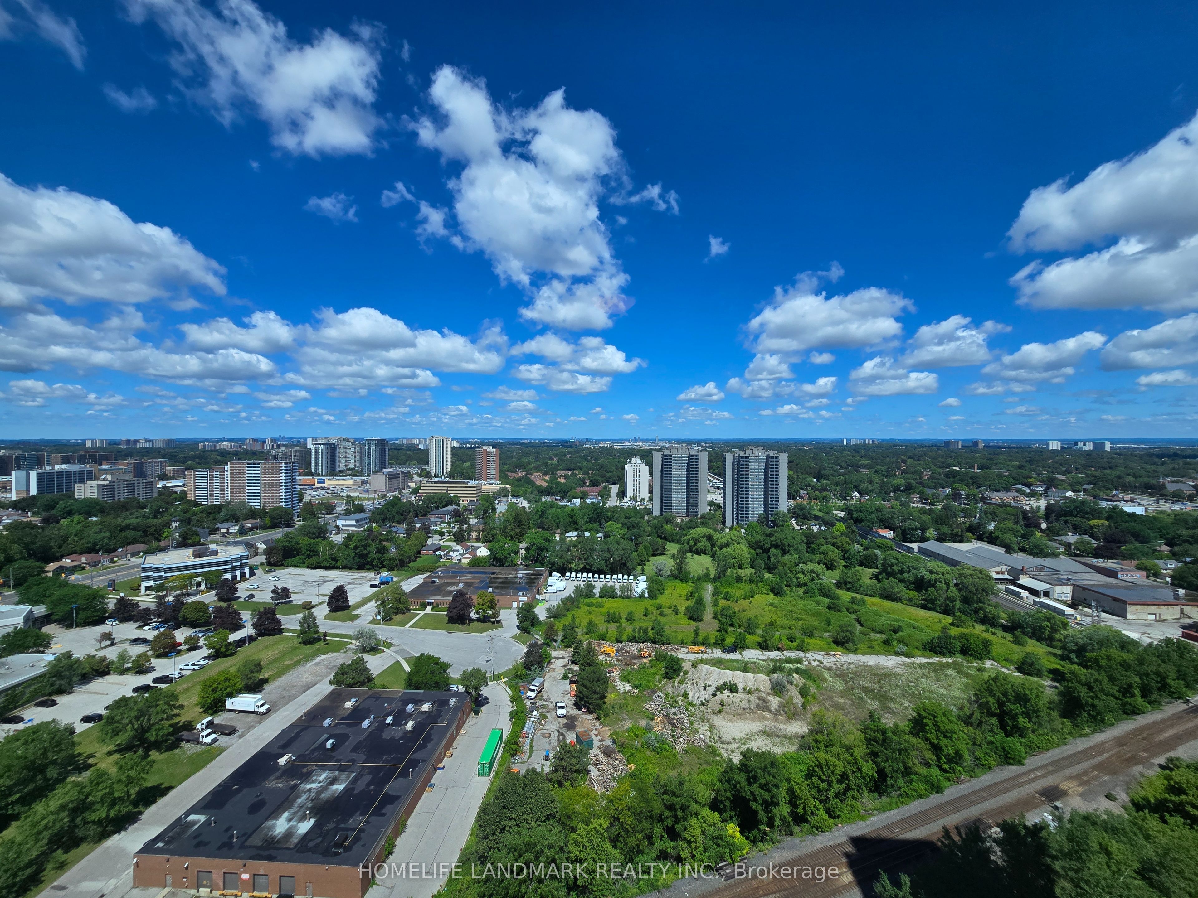 275 Village Green Square 2520, Toronto, ON M1S 0L8