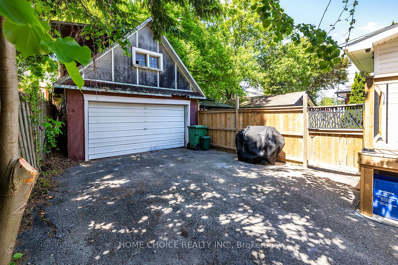 140 Gladstone Avenue, Oshawa, ON L1J 4E7 photo 3
