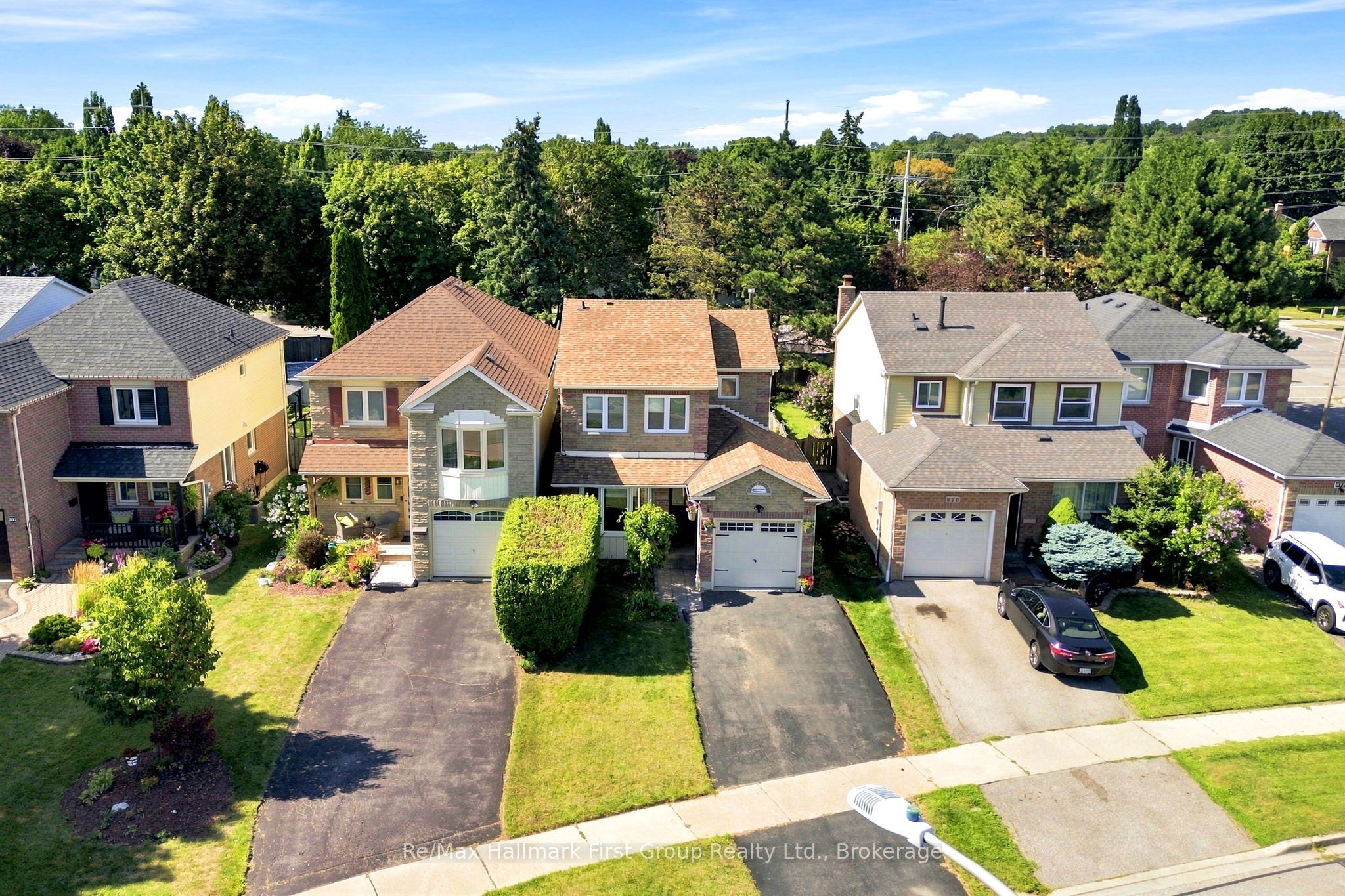 868 White Ash Drive, Whitby, ON L1N 4K4 photo 3