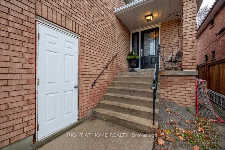 58 Park Street, Toronto, ON M1N 2N7 photo 2