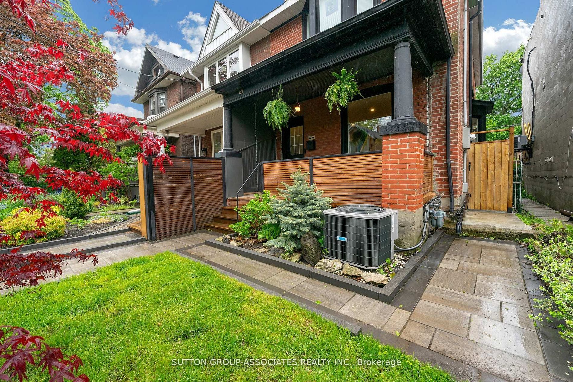 69 Dagmar Avenue, Toronto, ON M4M 1V9 photo 2