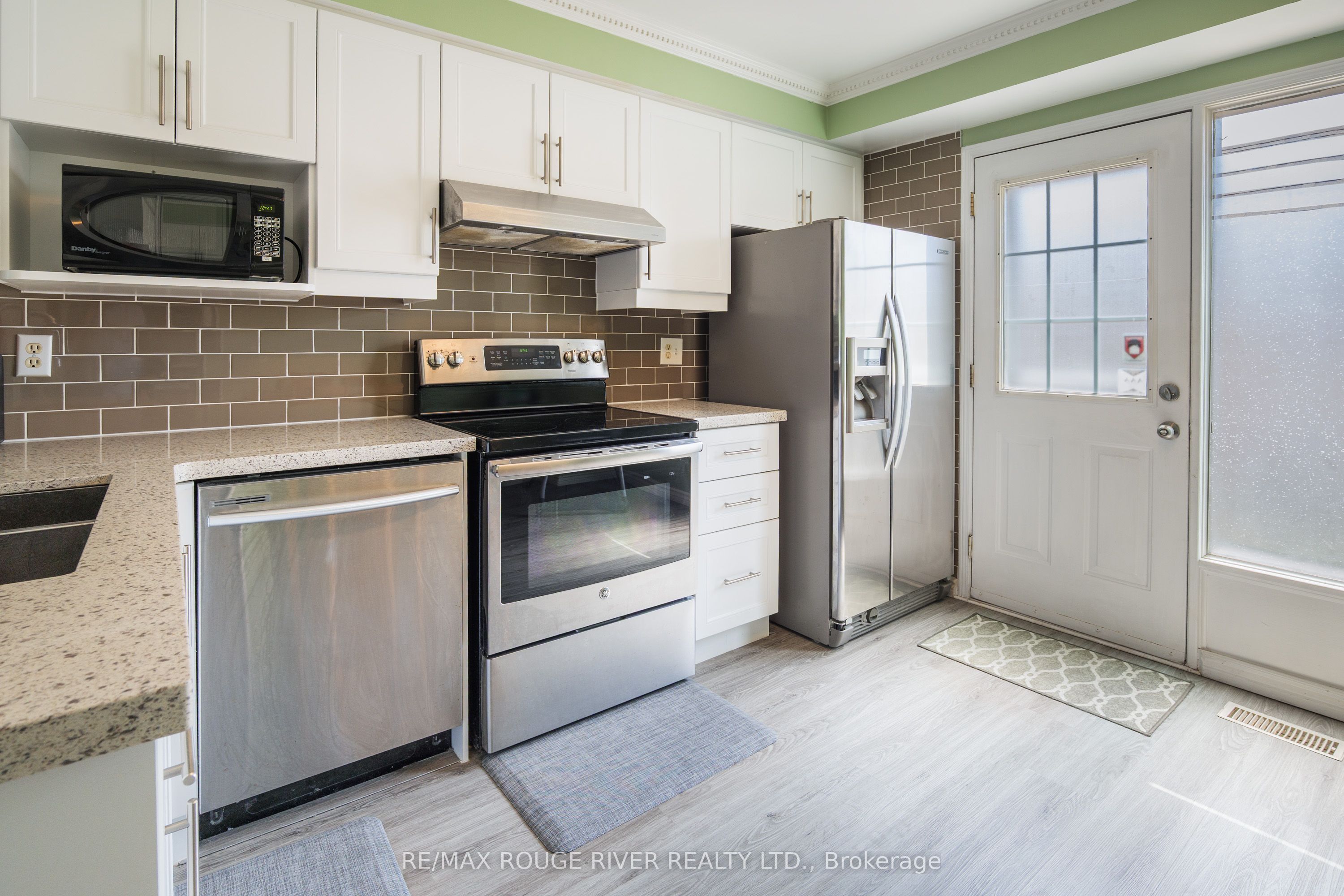 23 Hedge End Road 91, Toronto, ON M1B 5Z4 photo 5
