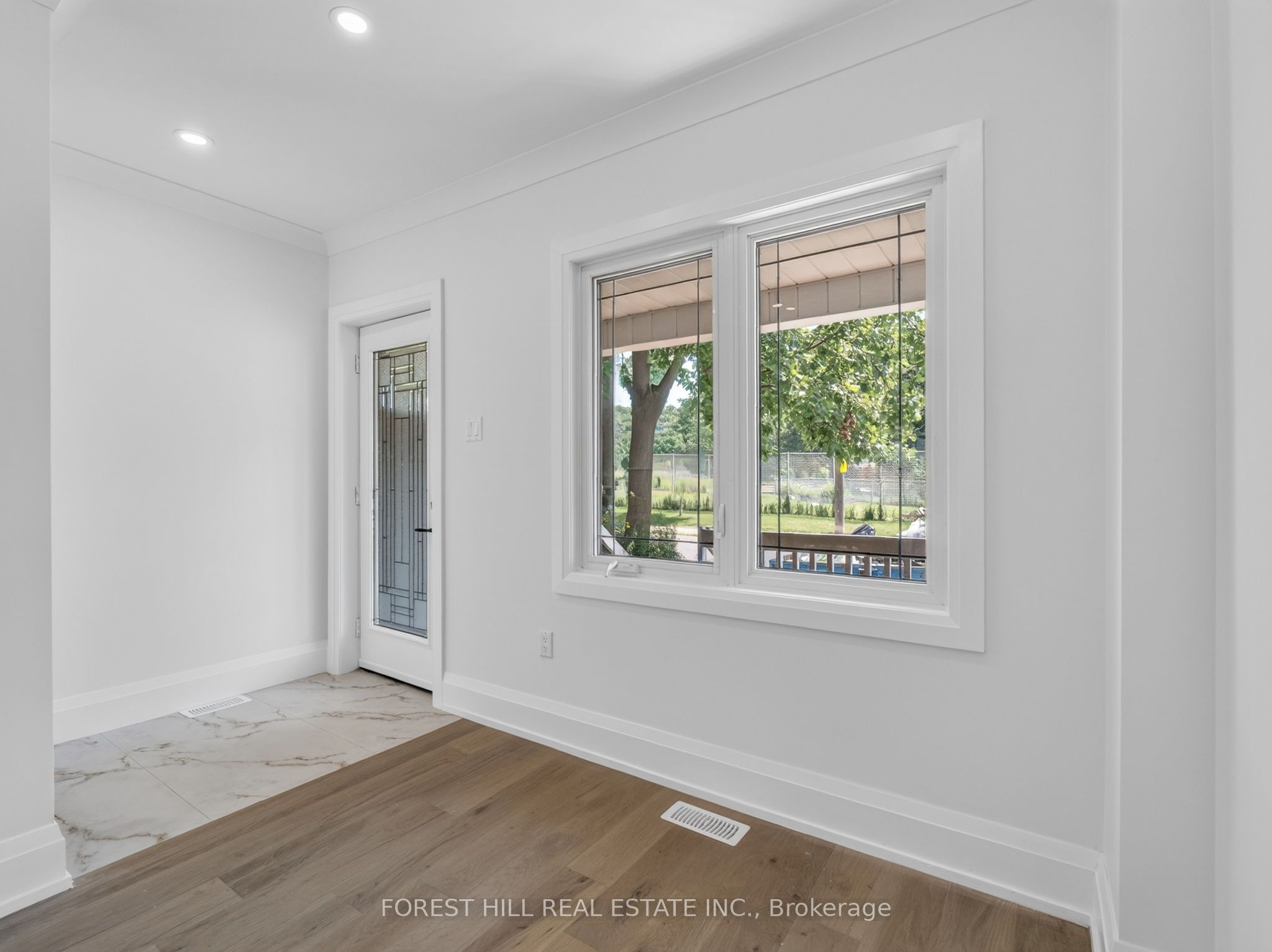54 Chatham Avenue, Toronto, ON M4J 1K6 photo 4