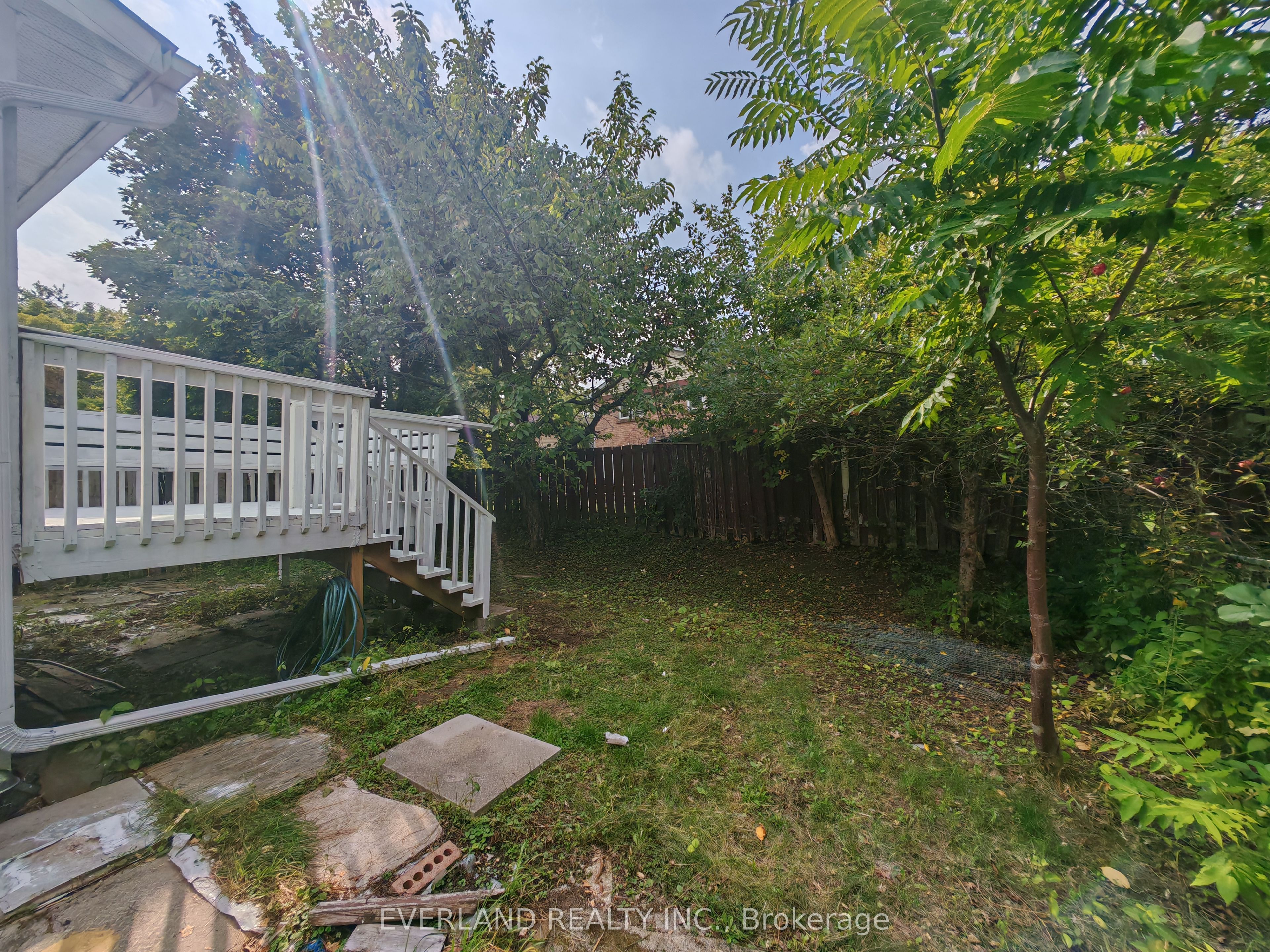 18 Camberley Court, Toronto, ON M1B 2S6 photo 2