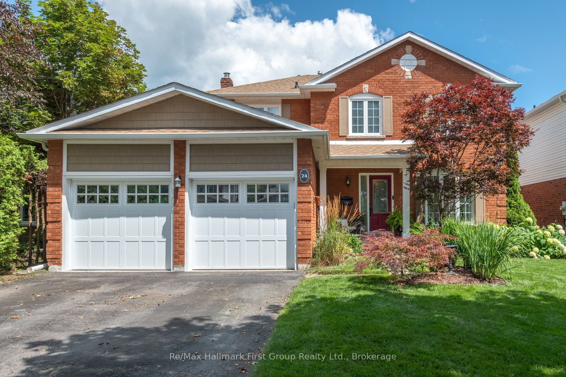 24 Strathmanor Drive, Clarington, ON L1C 4L3