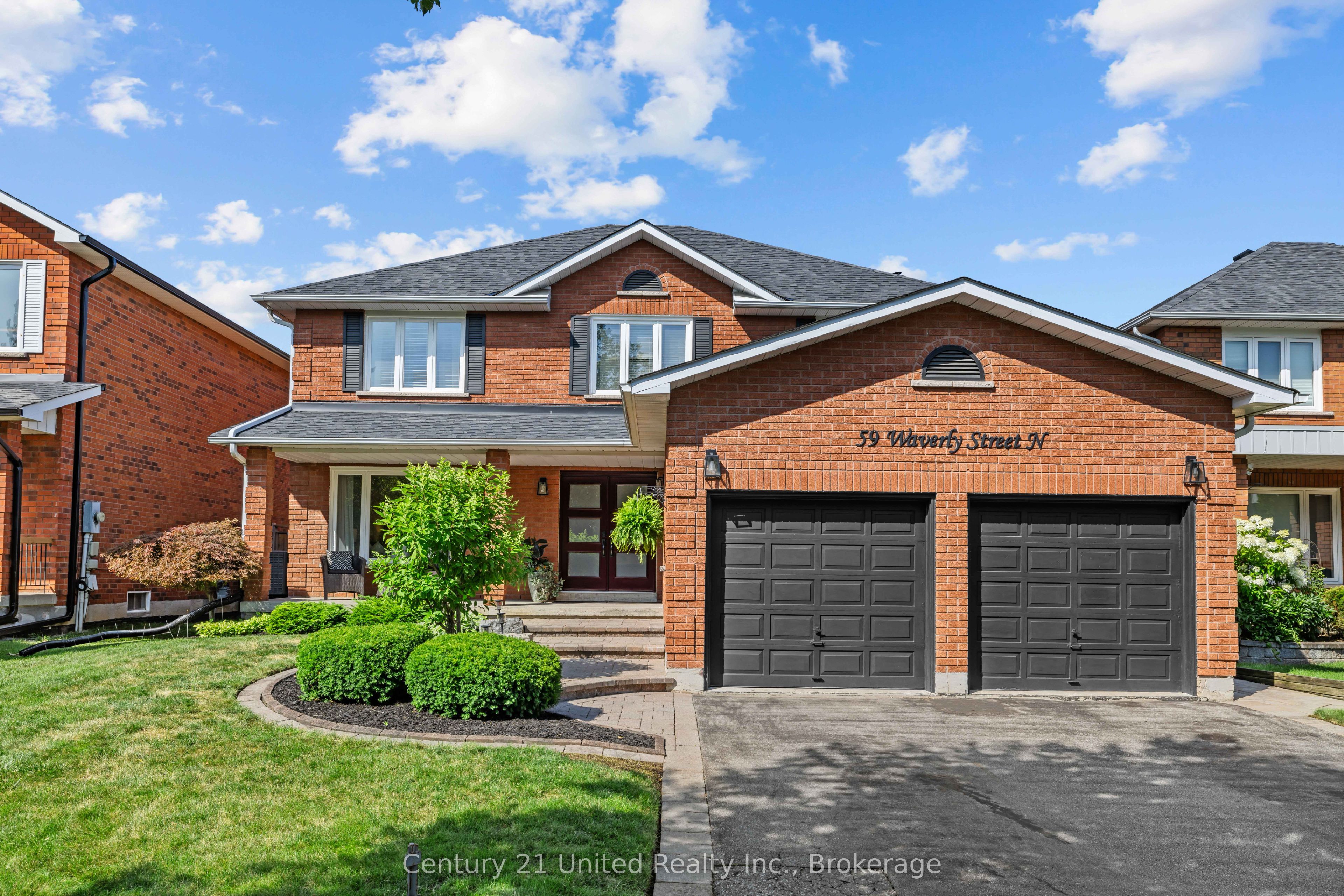 59 Waverly Street, Oshawa, ON L1J 8H2 photo 2