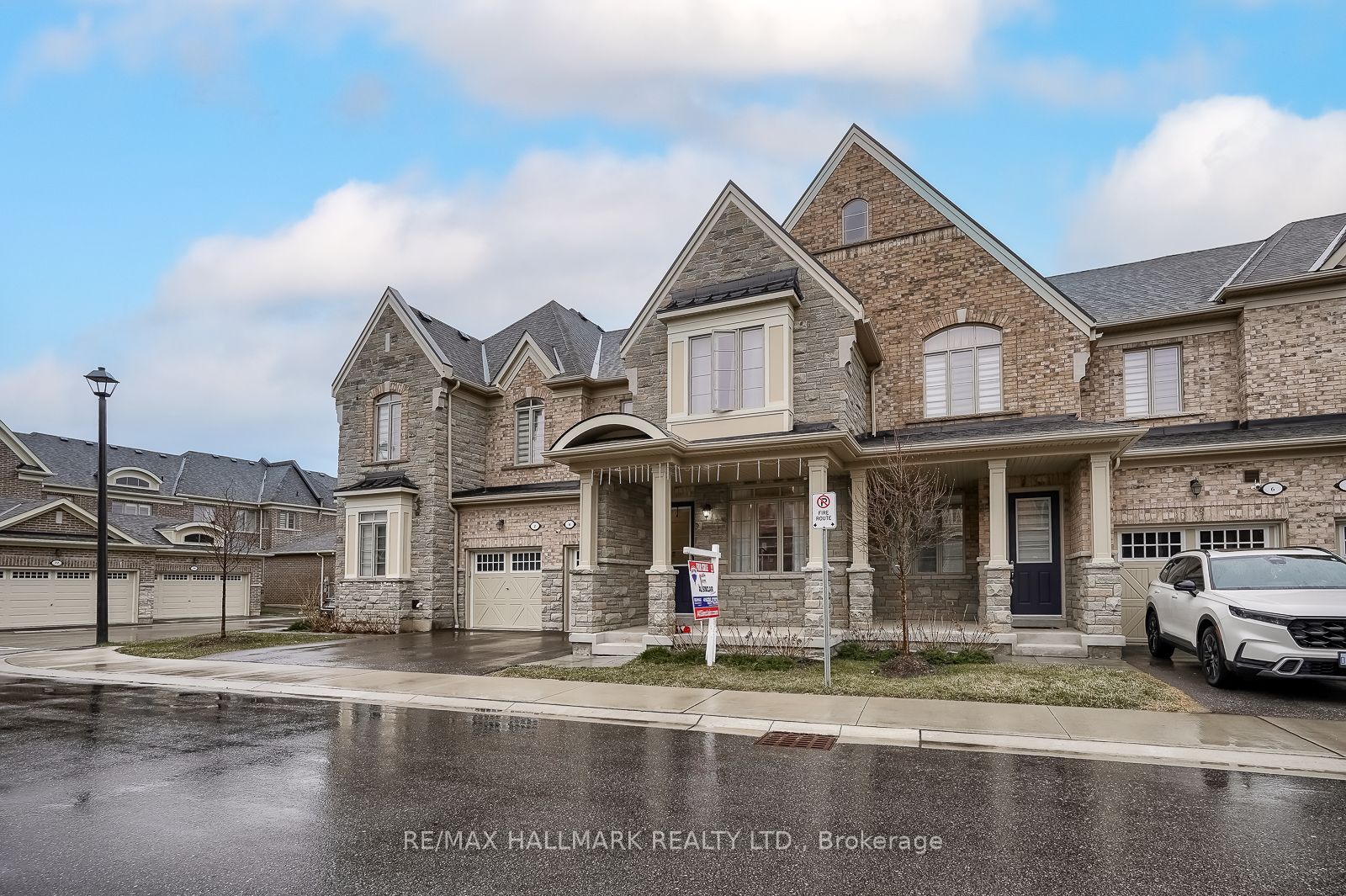 4 Hickling Lane, Ajax, ON L1T 0N6 photo 5