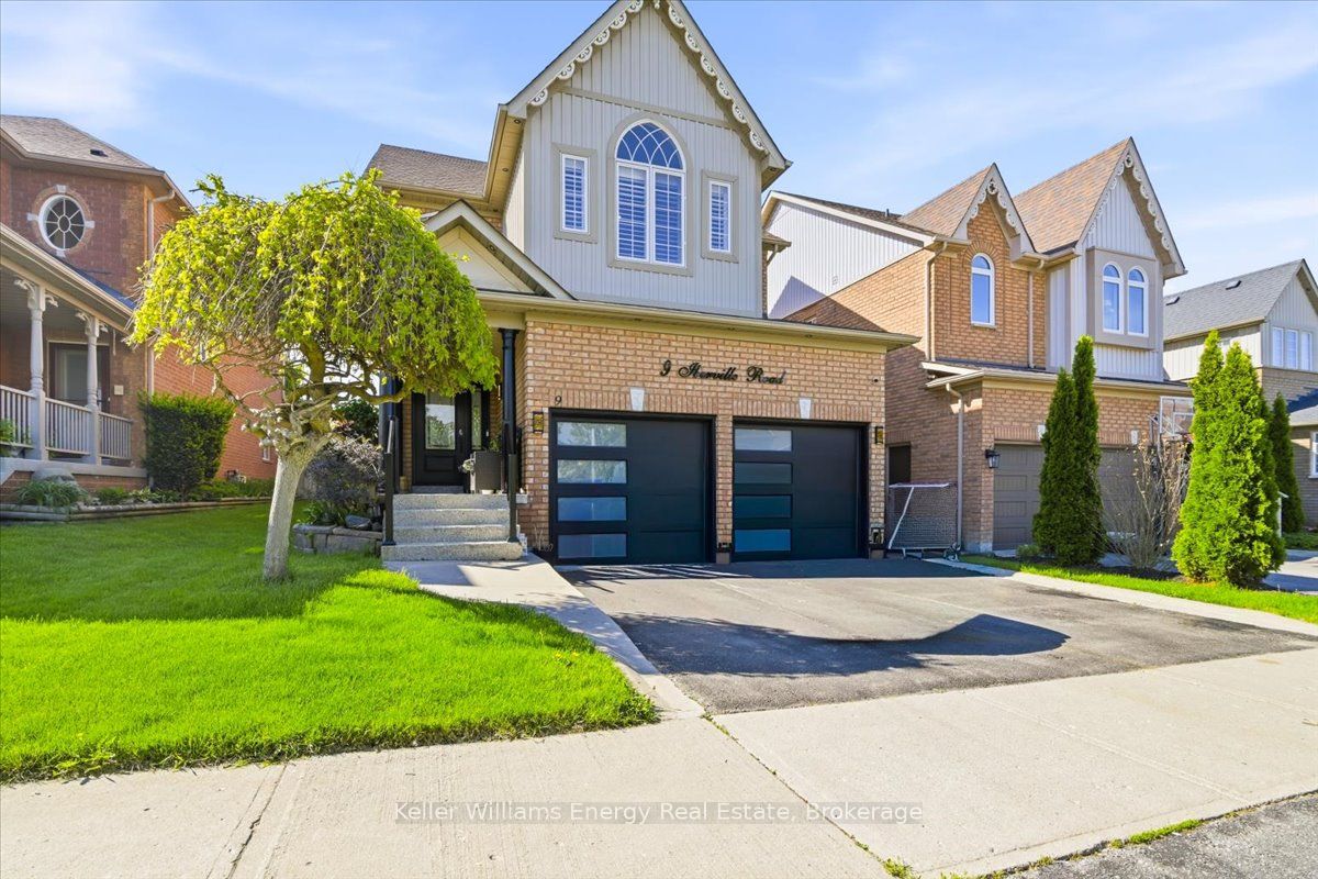 9 Iberville Road W, Whitby, ON L1M 1H5