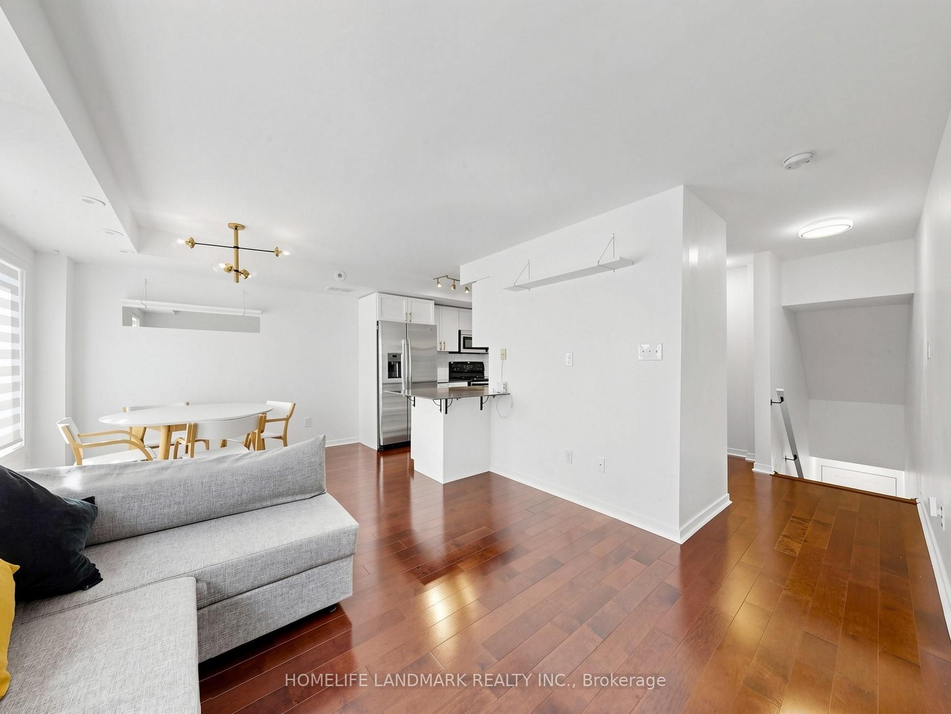29 Frances Loring Lane 4, Toronto, ON M4M 3E8 photo 4