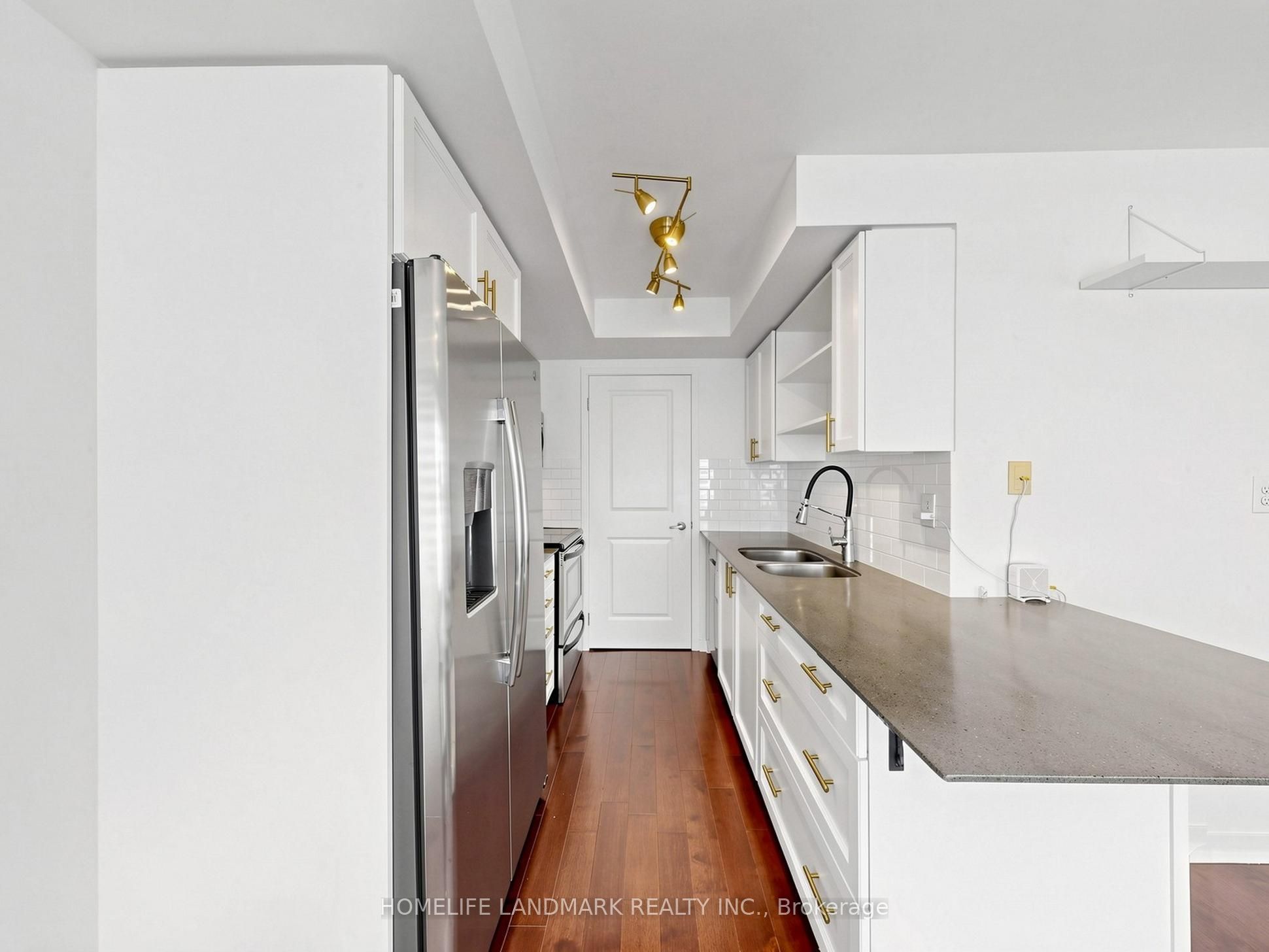 29 Frances Loring Lane 4, Toronto, ON M4M 3E8 photo 5