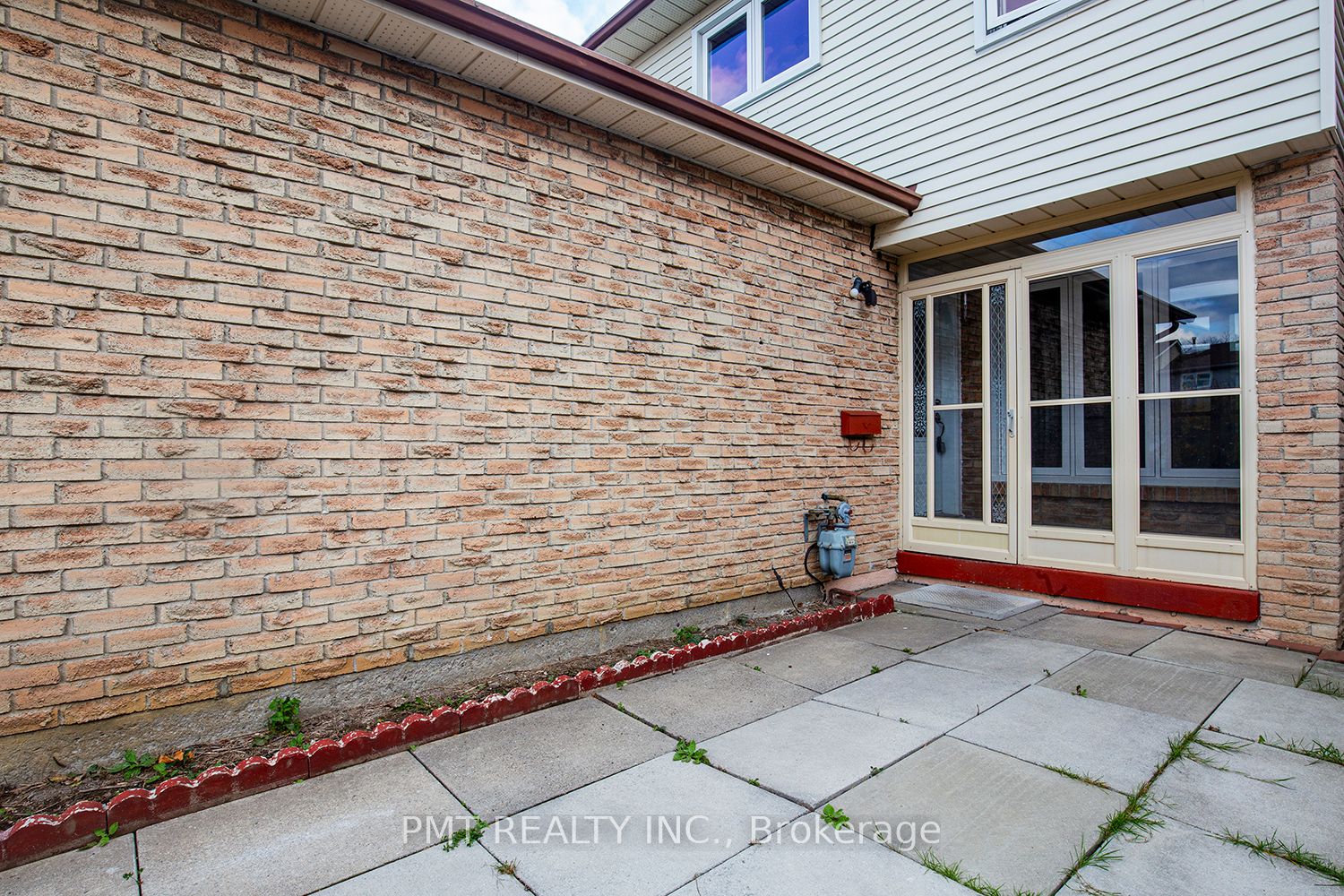 26 Granada Crescent, Toronto, ON M1B 2H5 photo 2