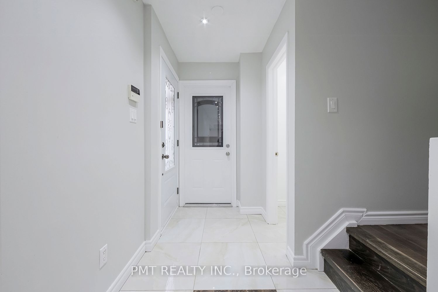 26 Granada Crescent, Toronto, ON M1B 2H5 photo 4