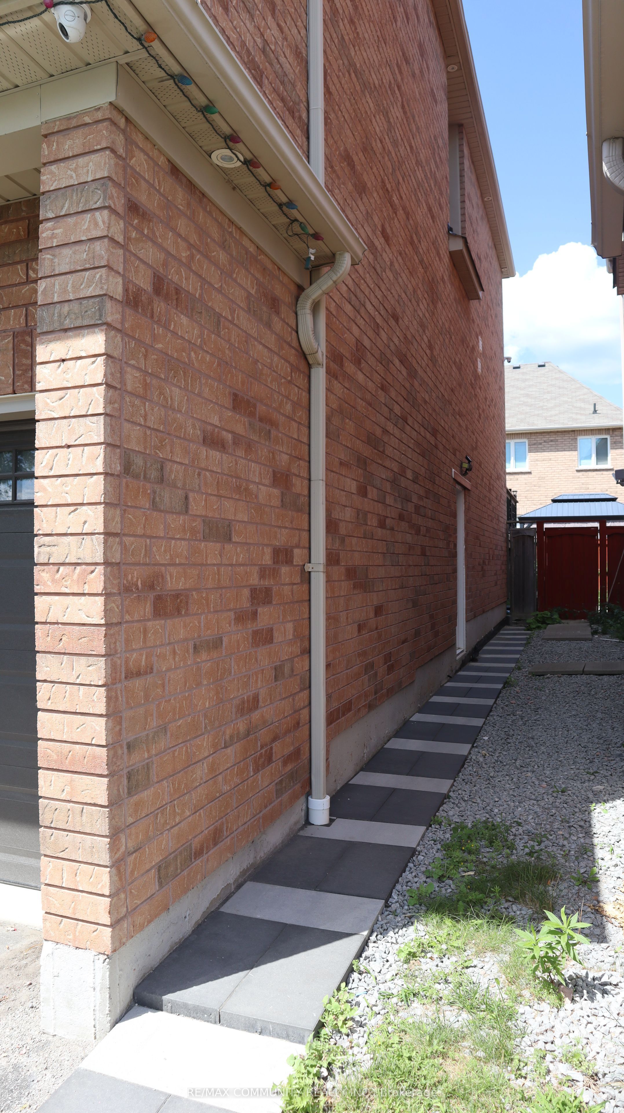 4 Elliottglen Drive Basement, Ajax, ON L1Z 0C1 photo 2