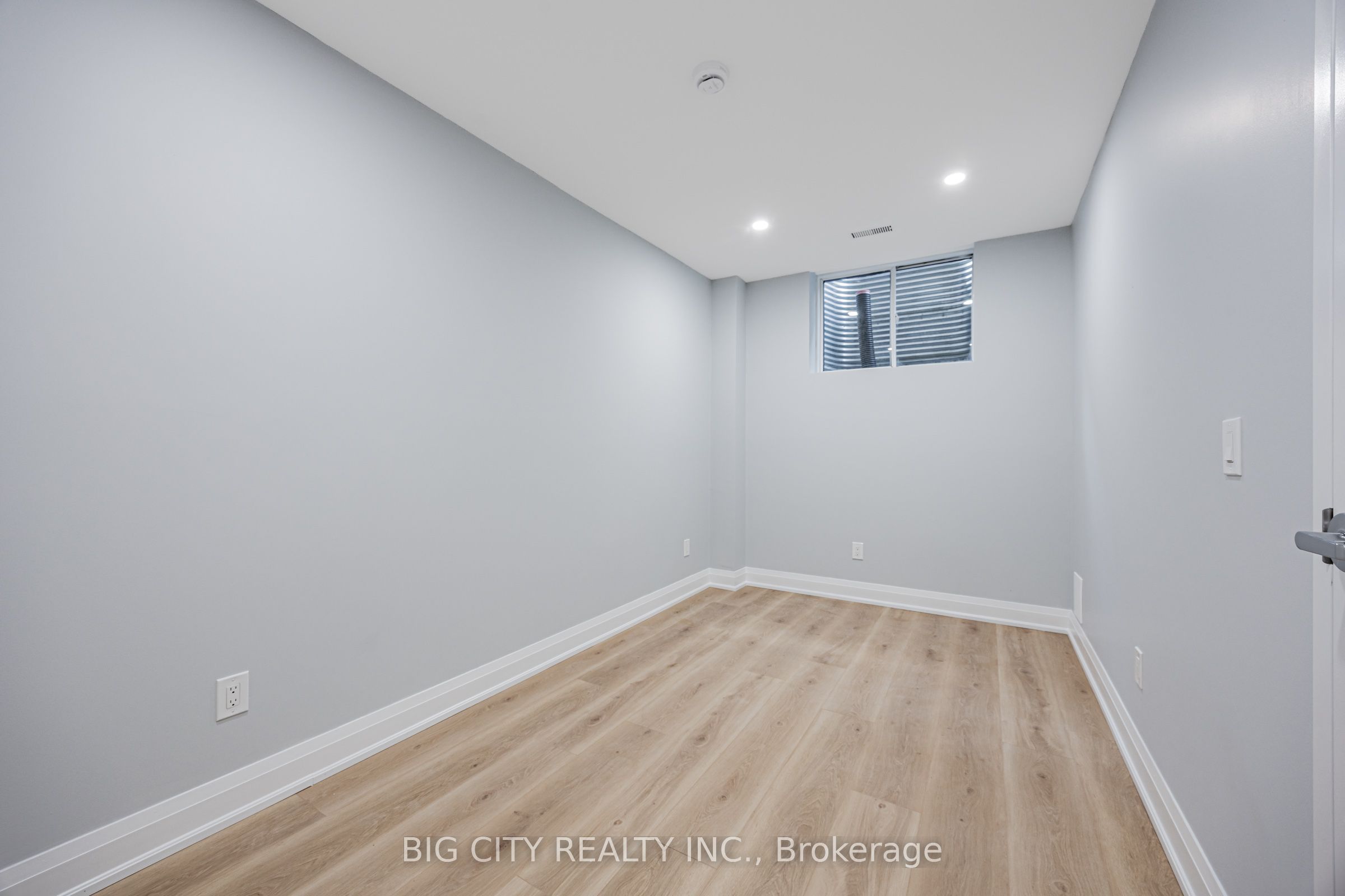 39 Aragon Avenue Unit B, Toronto, ON M1T 1X8 photo 5