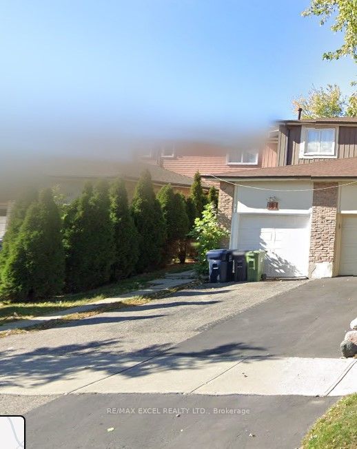 111 Bradstone Square, Toronto, ON M1B 1W1 photo 2