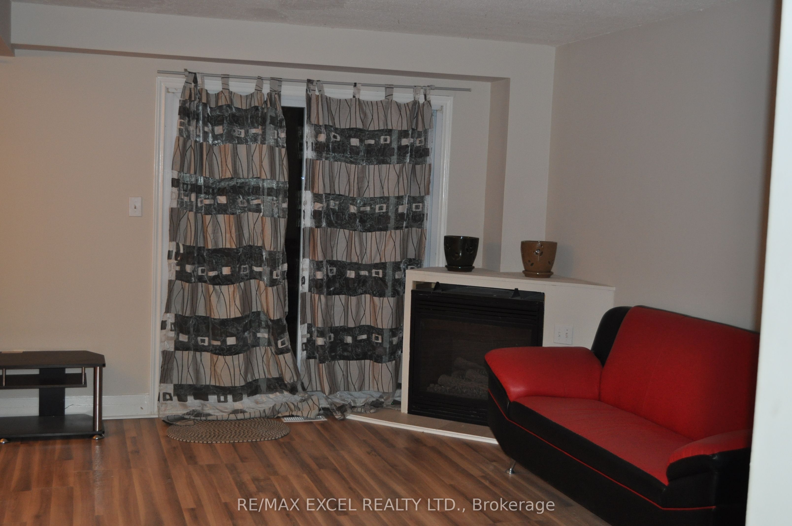 111 Bradstone Square, Toronto, ON M1B 1W1 photo 5