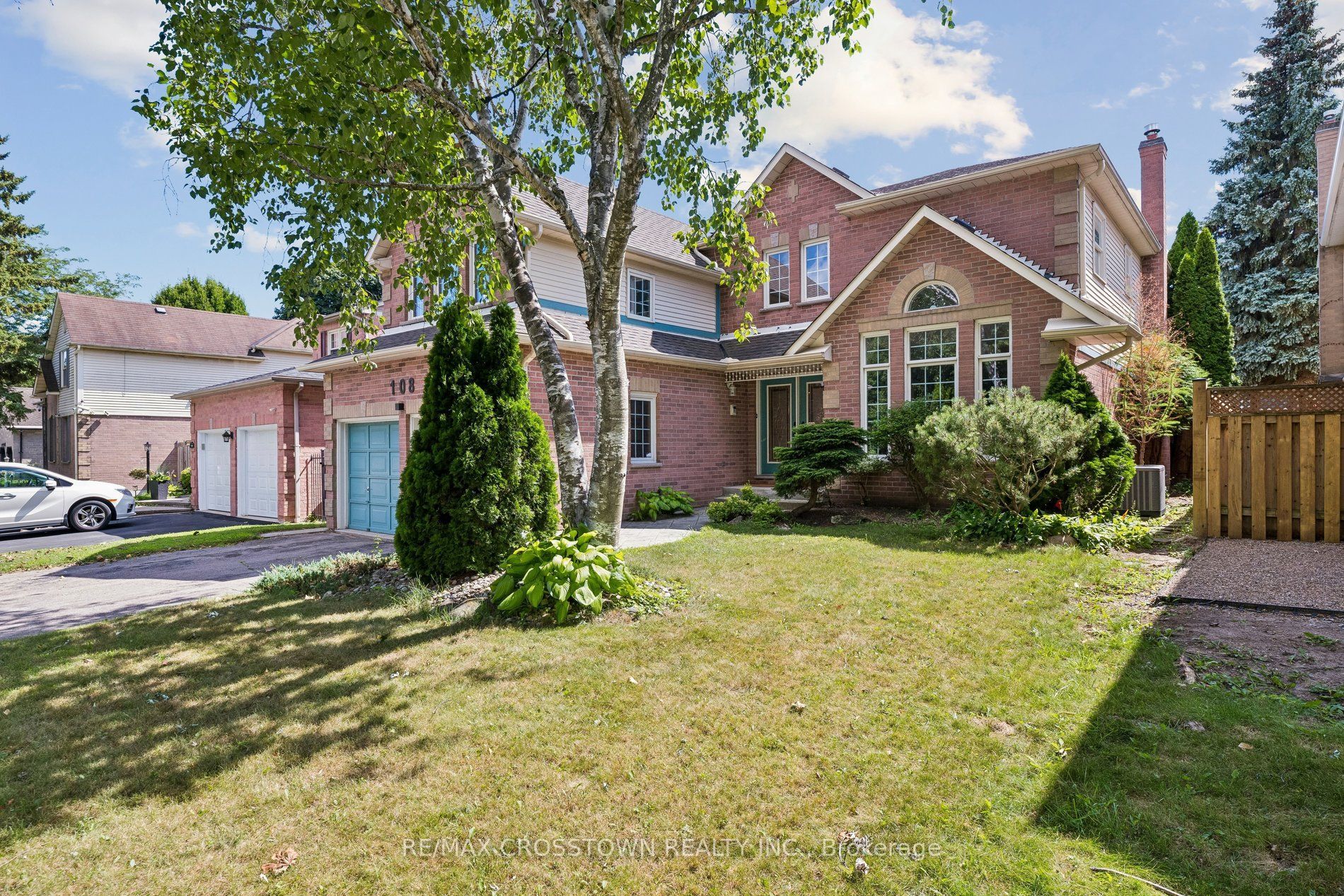 108 Mcquay Boulevard, Whitby, ON L1P 1L5