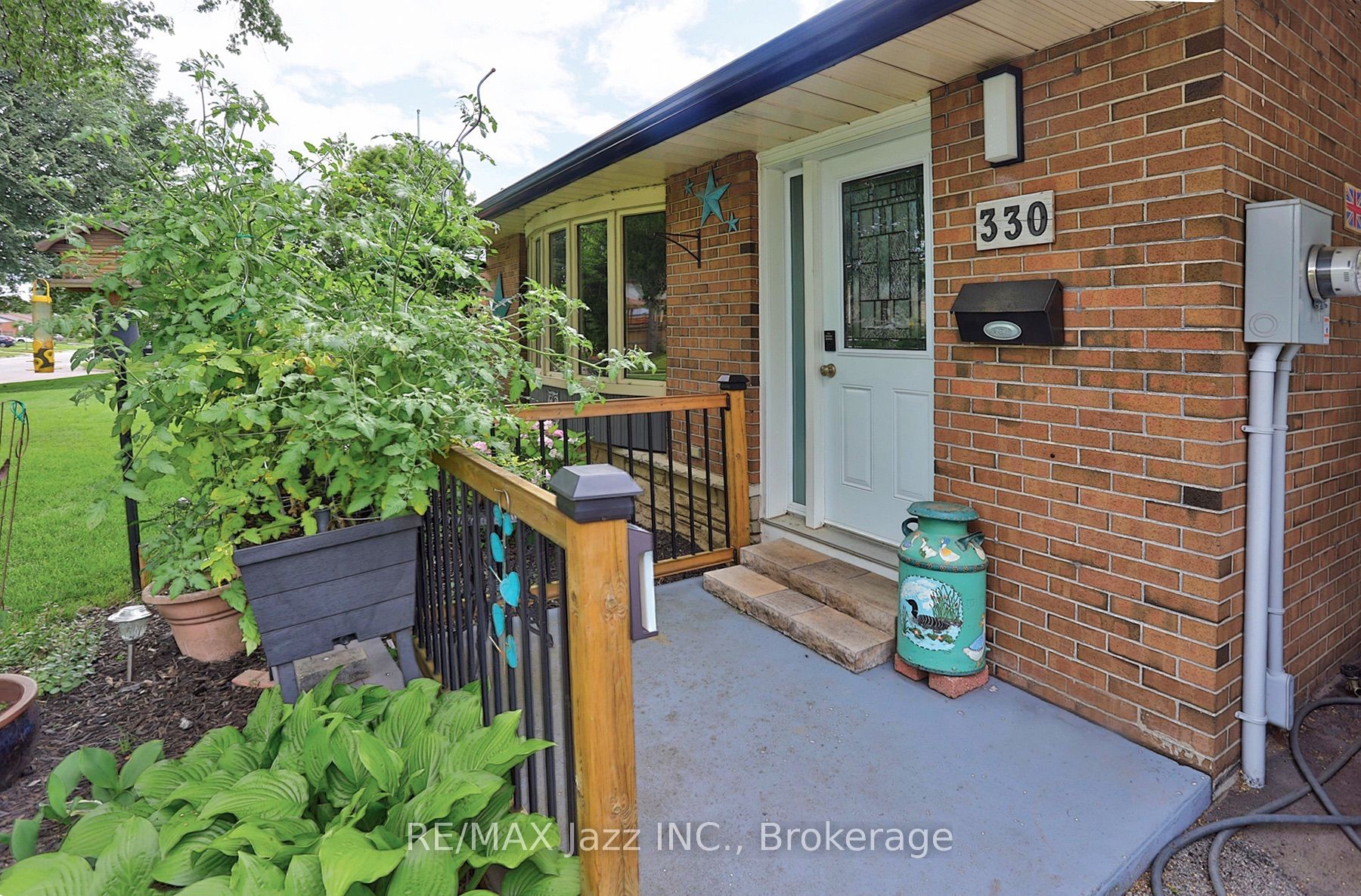 330 Waverly Street N, Oshawa, ON L1J 5W1 photo 3