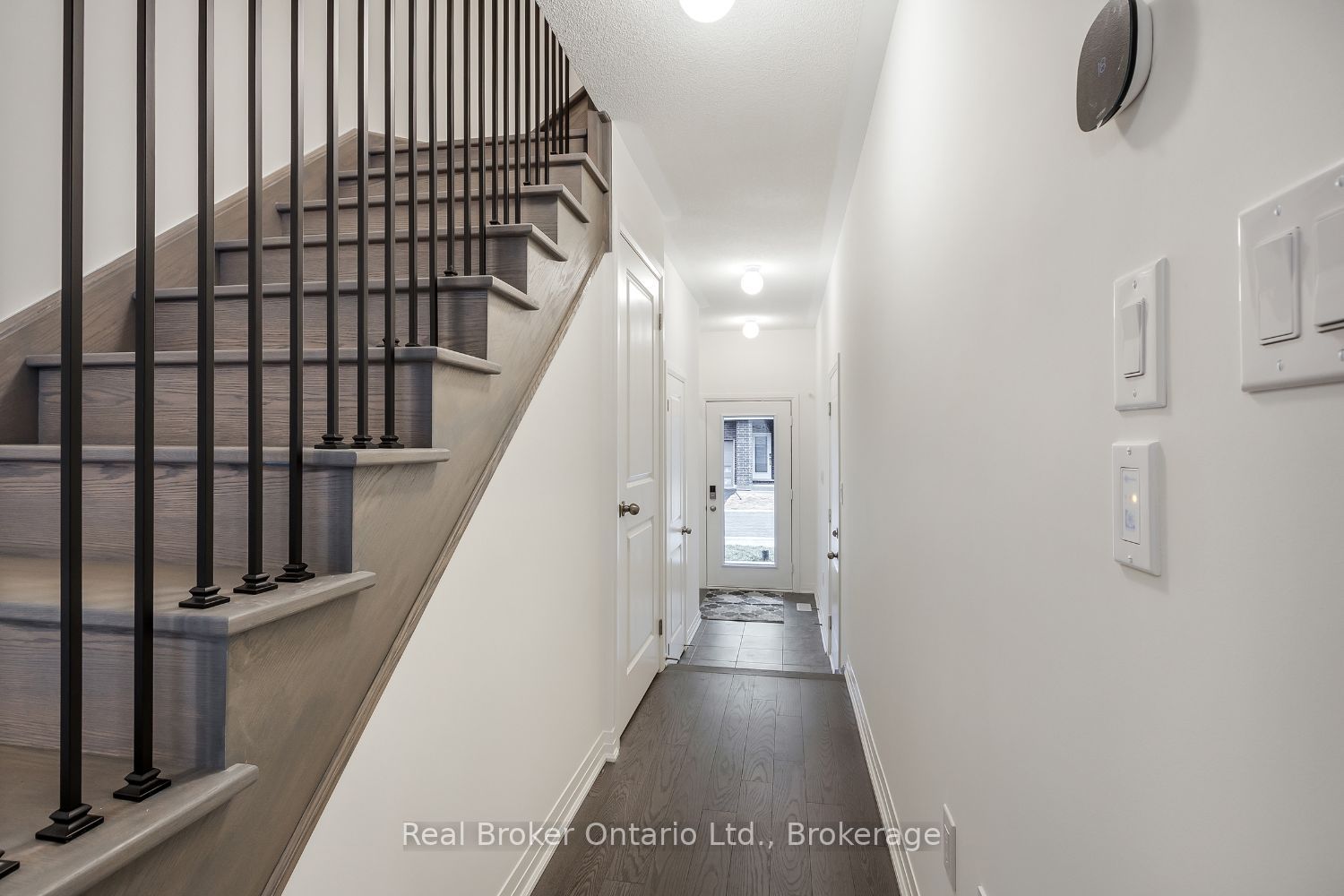 79 Caspian Square 267, Clarington, ON K2V 0R3 photo 3