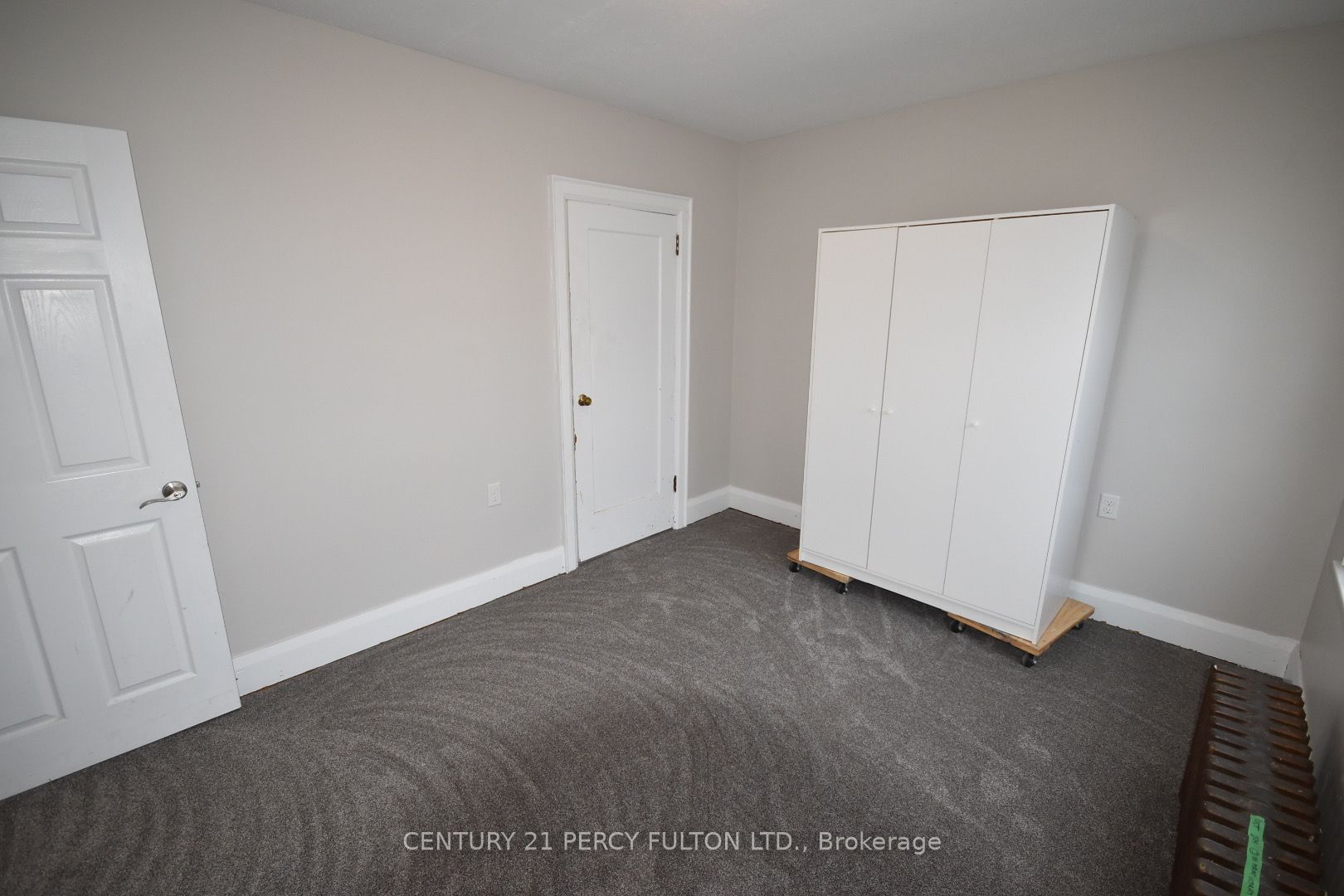 361 Bond Street E, Oshawa, ON L1G 1B6 photo 5
