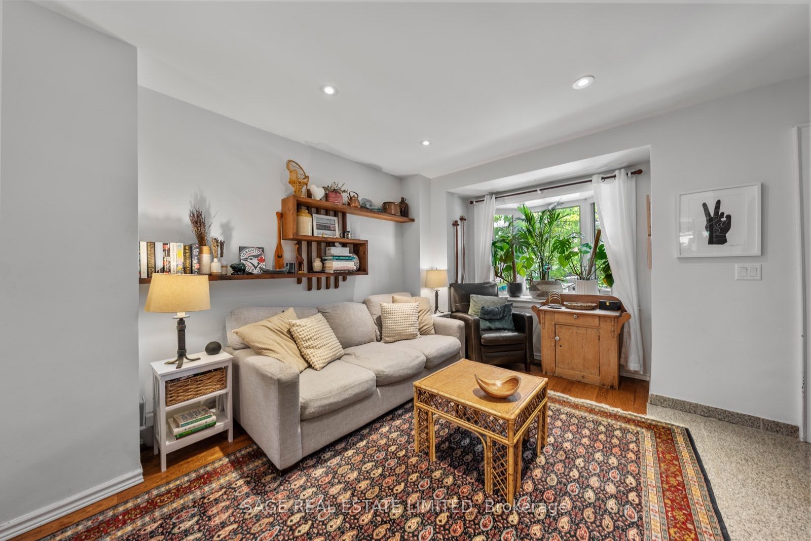 1084 Pape Avenue, Toronto, ON M4K 3W5 photo 4