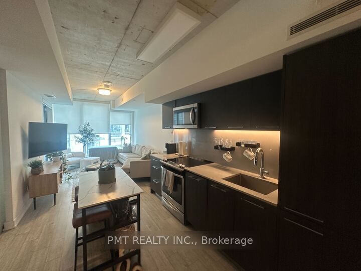 30 Baseball Place 709, Toronto, ON M4M 0E8 photo 3