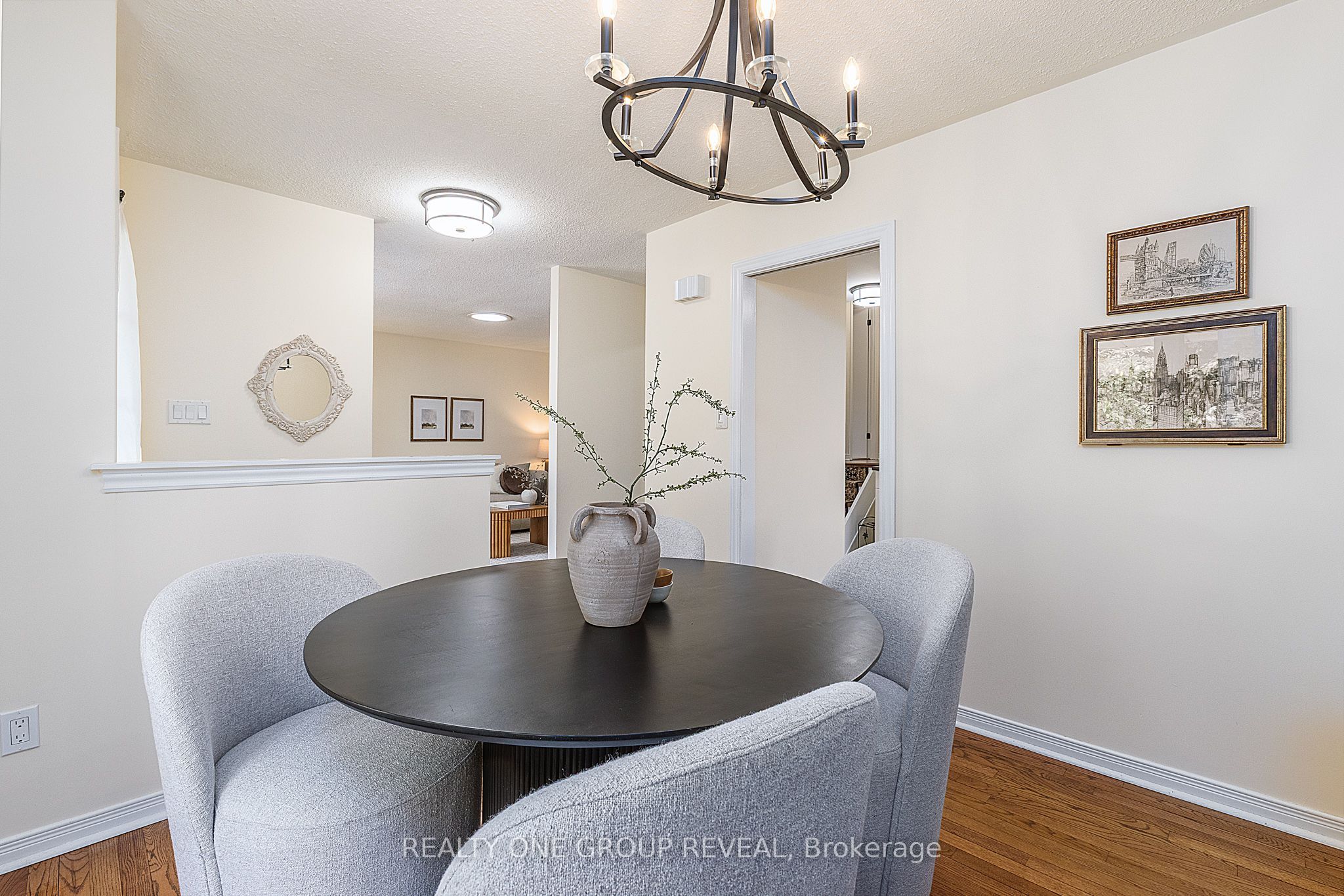 133 Calais Street, Whitby, ON L1N 5M3 photo 4