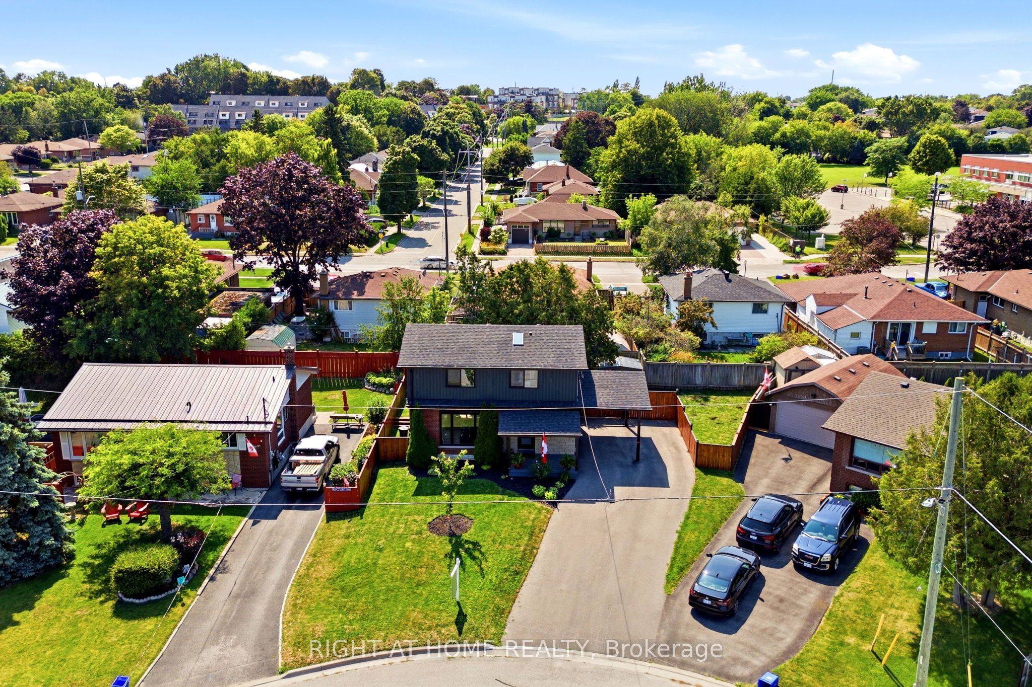 560 Tennyson Avenue, Oshawa, ON L1H 3J8 photo 3