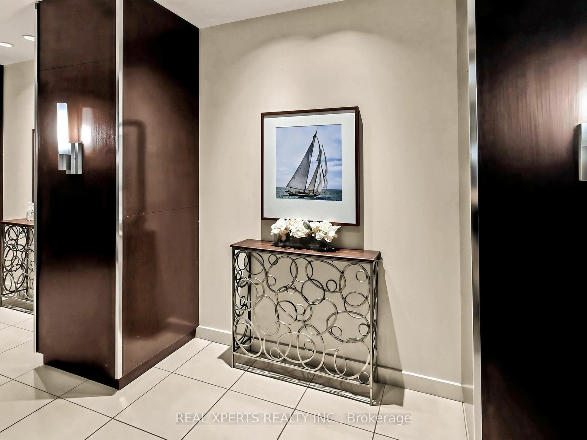 36 Lee Centre Drive 1905, Toronto, ON M1H 3K2 photo 3