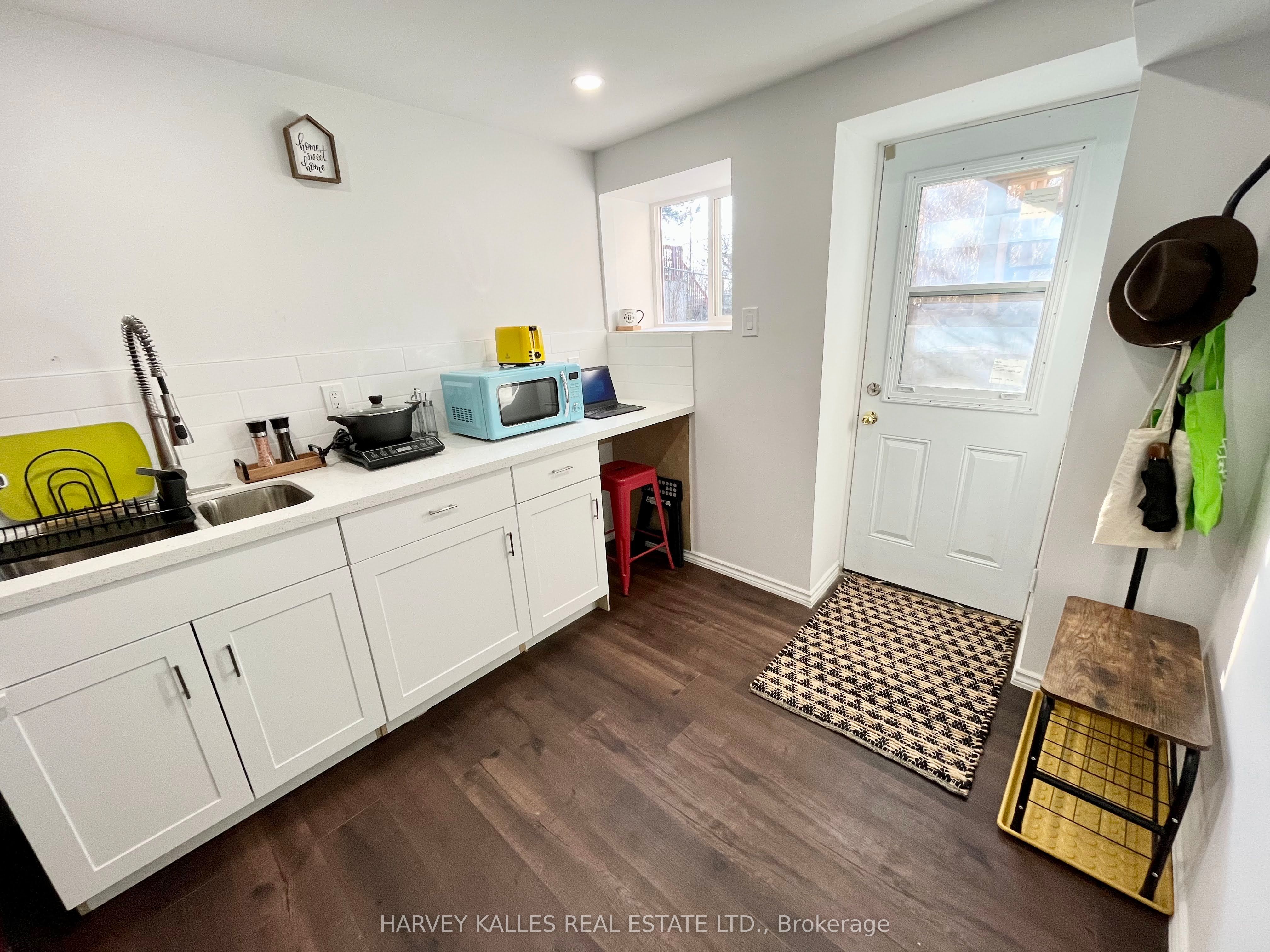 26 Leyton Avenue Lower, Toronto, ON M1L 3T4 photo 5