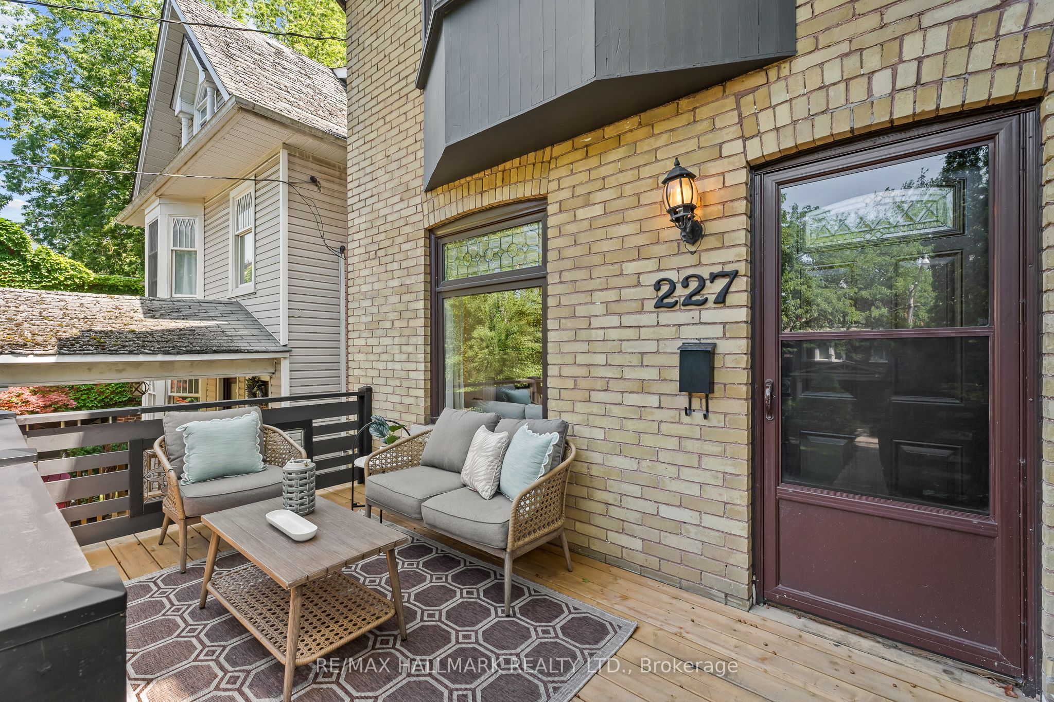 227 Waverley Road, Toronto, ON M4L 3T4 photo 2