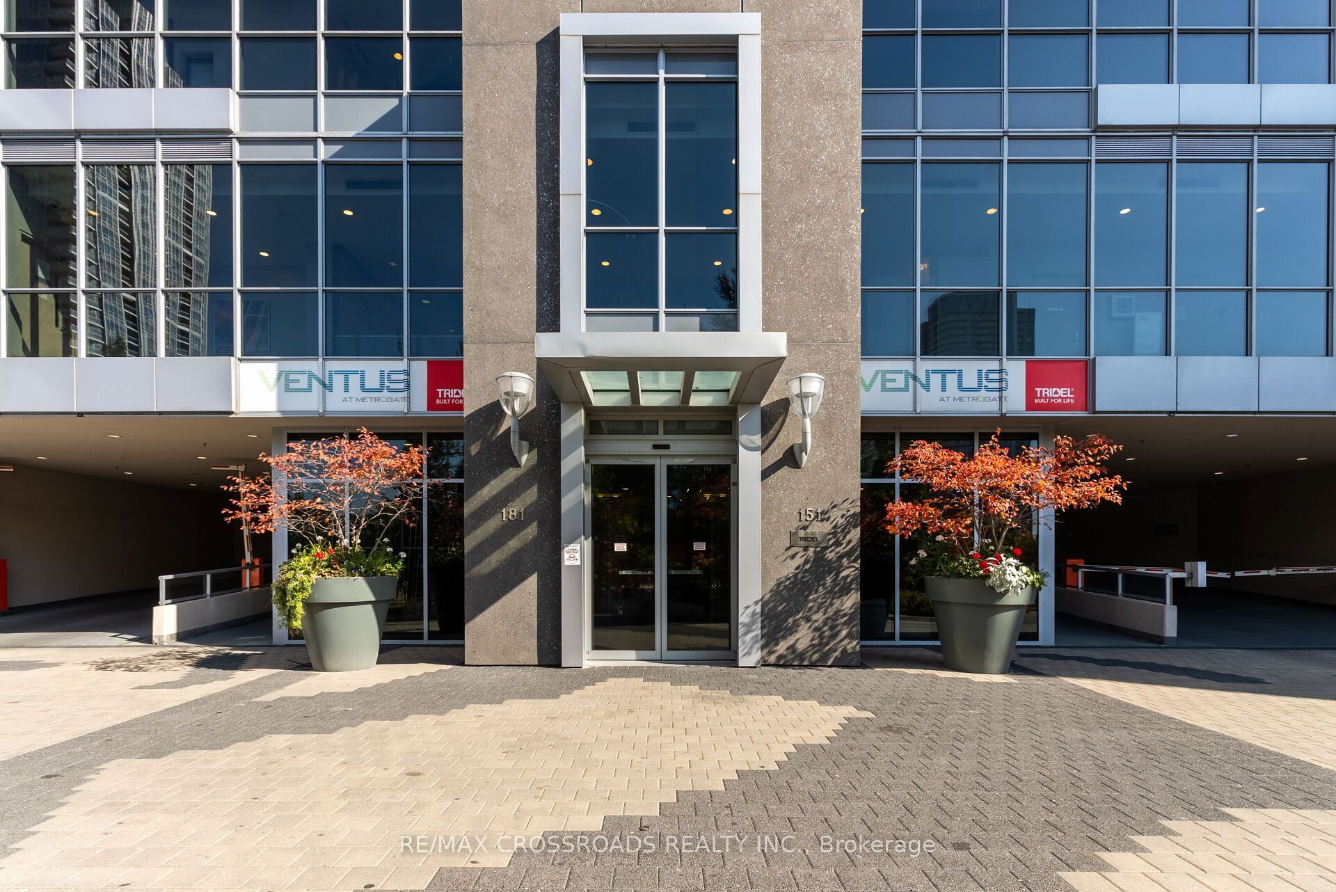 151 Village Green Square 506, Toronto, ON M1S 0K5 photo 2