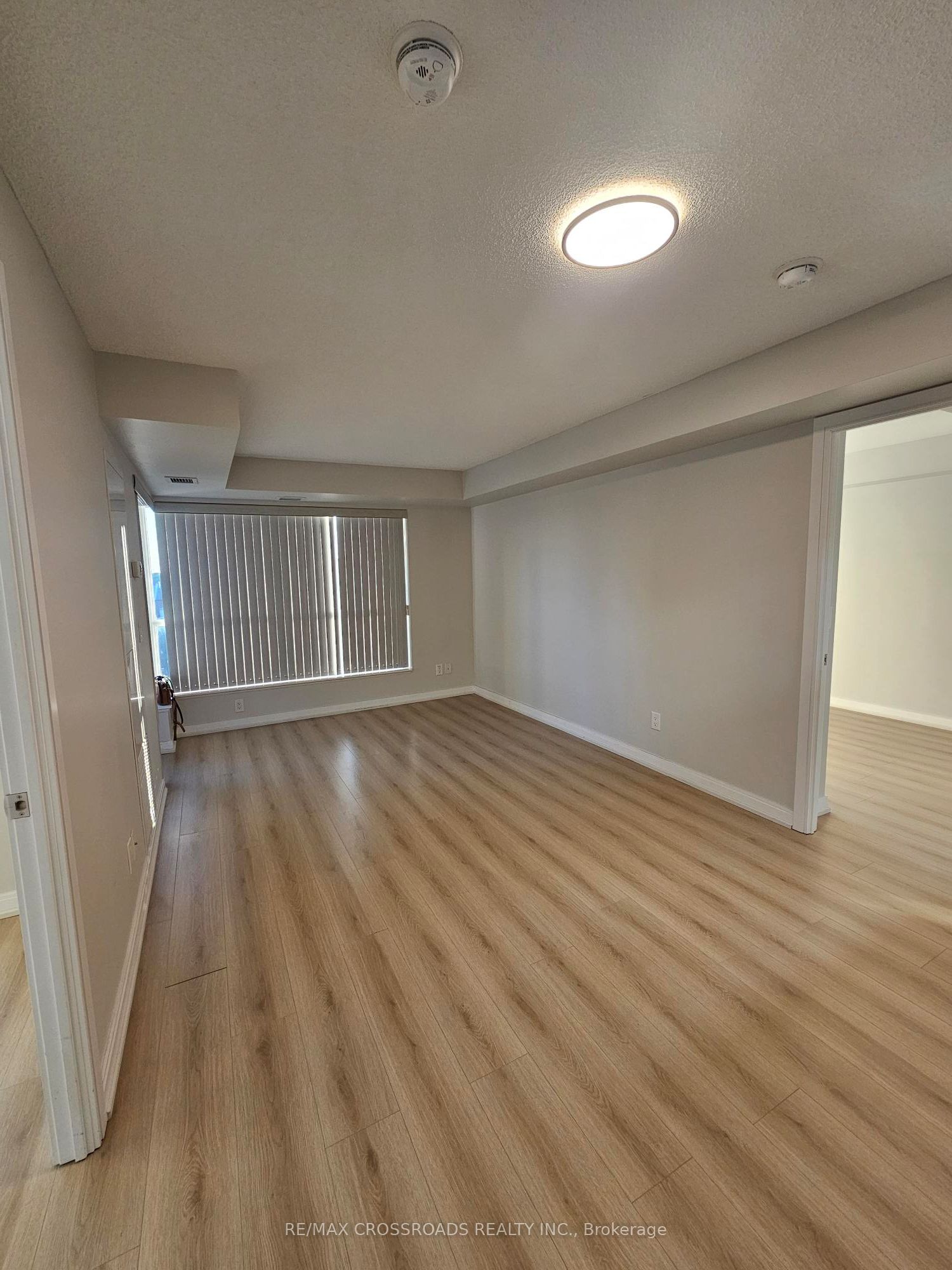 151 Village Green Square 506, Toronto, ON M1S 0K5 photo 4