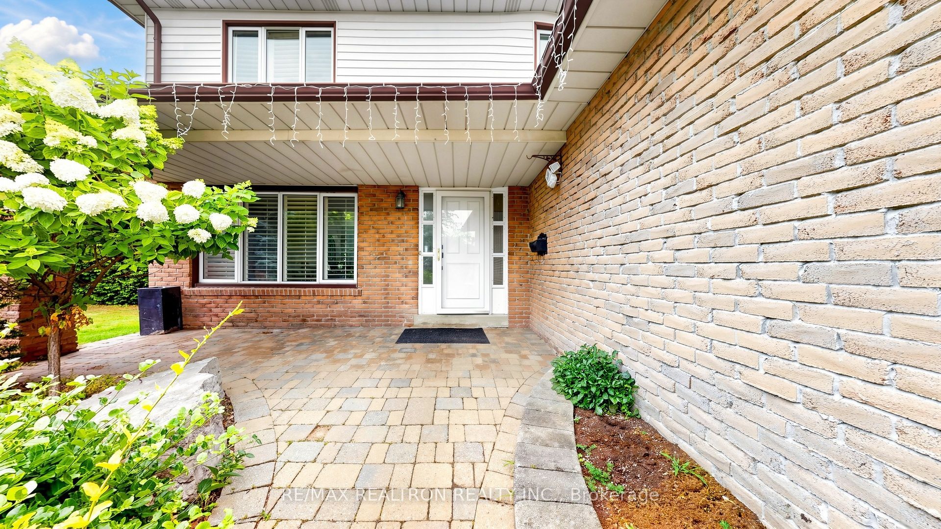 349 Siena Court, Oshawa, ON L1J 6V5 photo 4