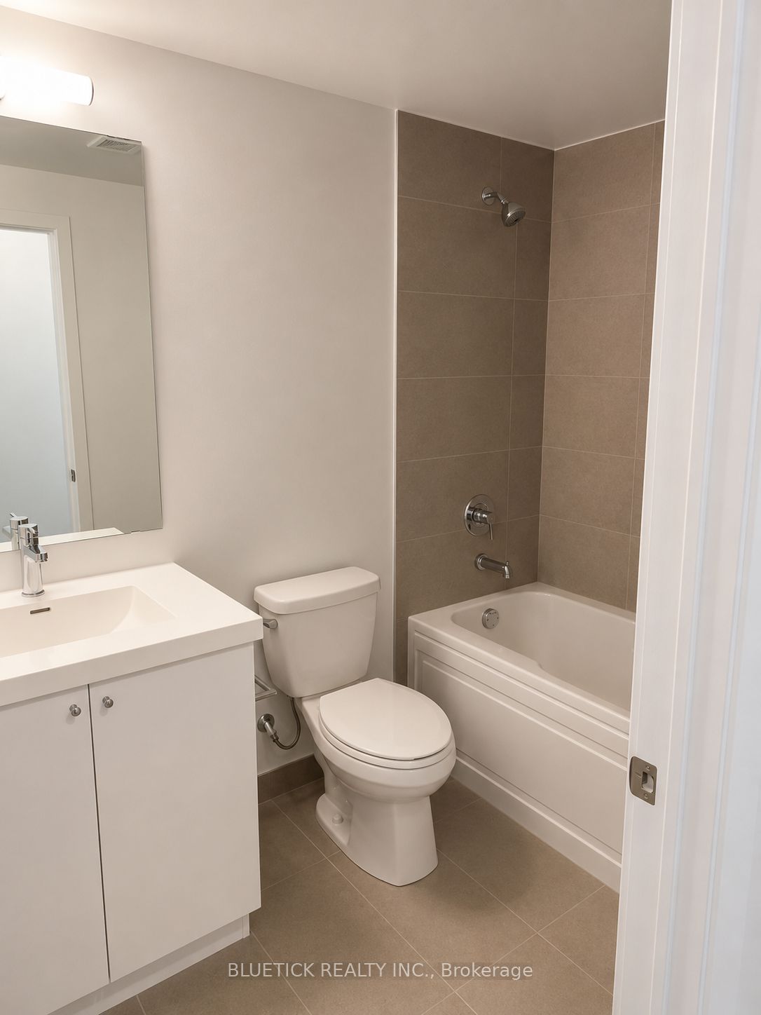 2550 Simcoe Street N 2508, Oshawa, ON L1L 0R5 photo 5