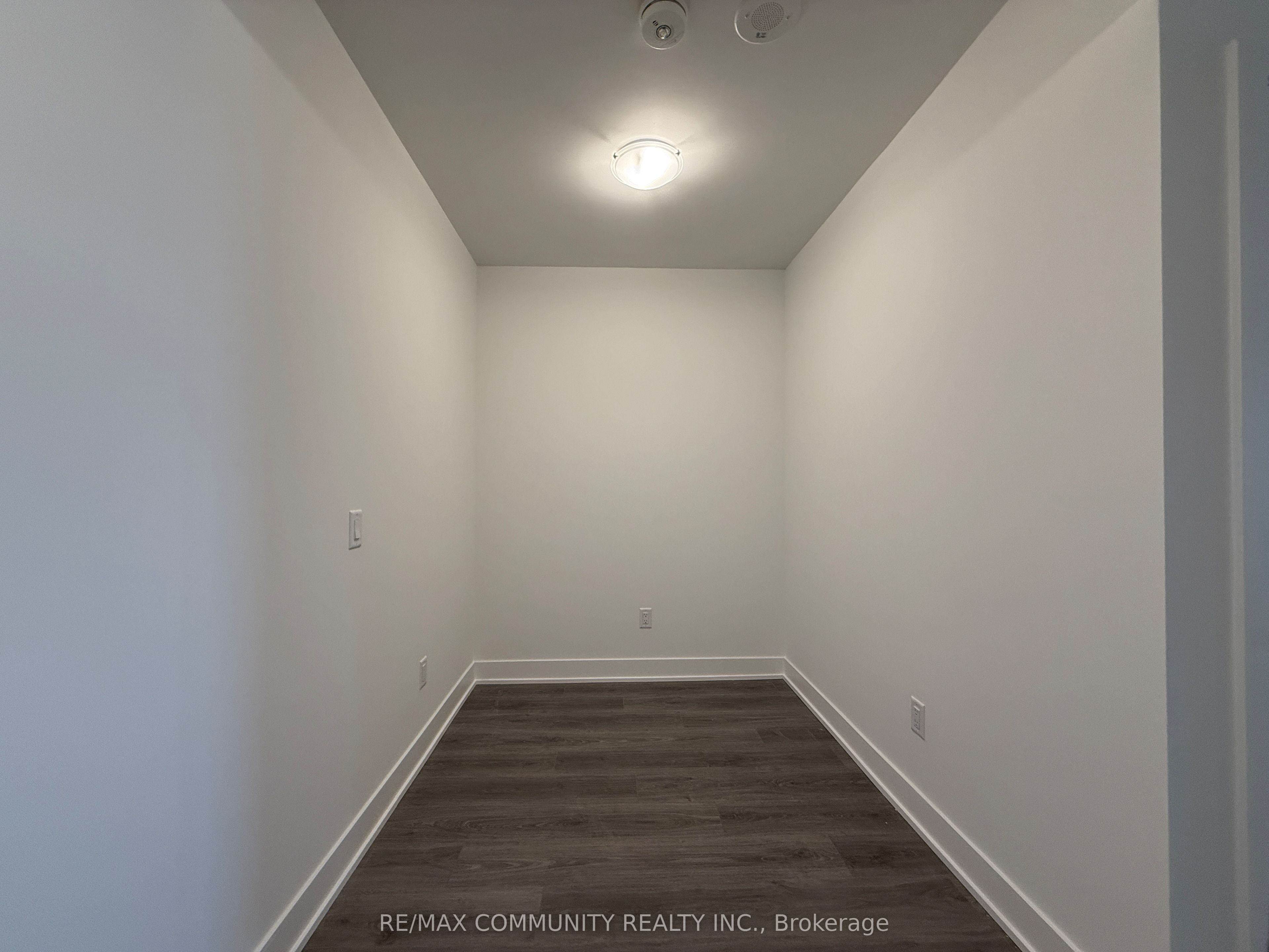 2545 Simcoe Street N 2611, Oshawa, ON L1L 0W3 photo 4