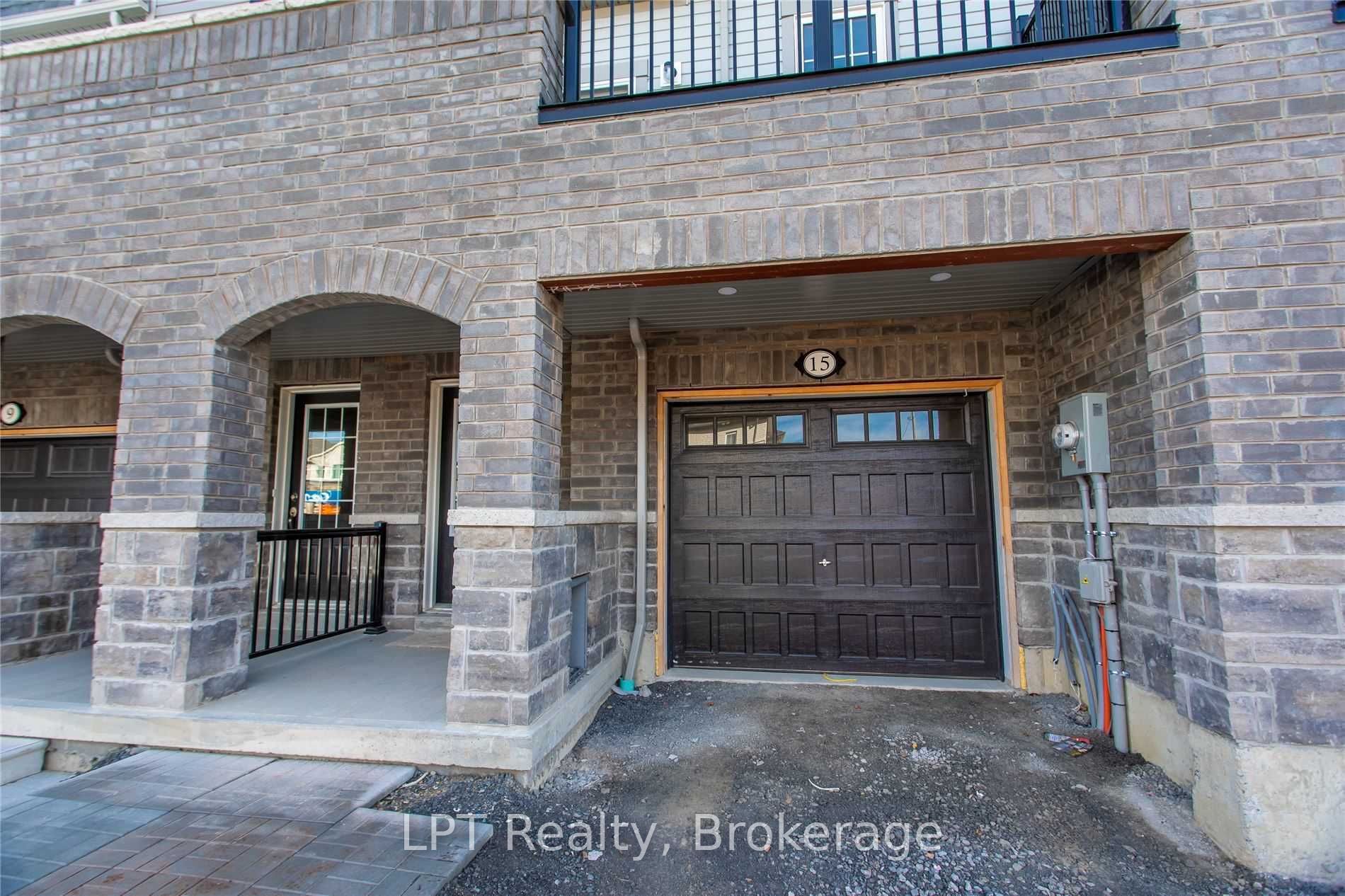 15 Honey Crisp Lane, Clarington, ON L1C 7H7 photo 3